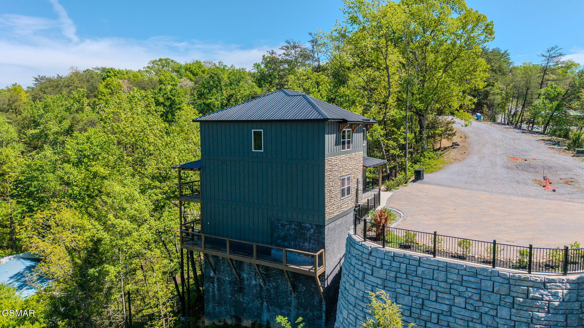 1130 Lee Cardwell Circle Pigeon Forge TN 37863