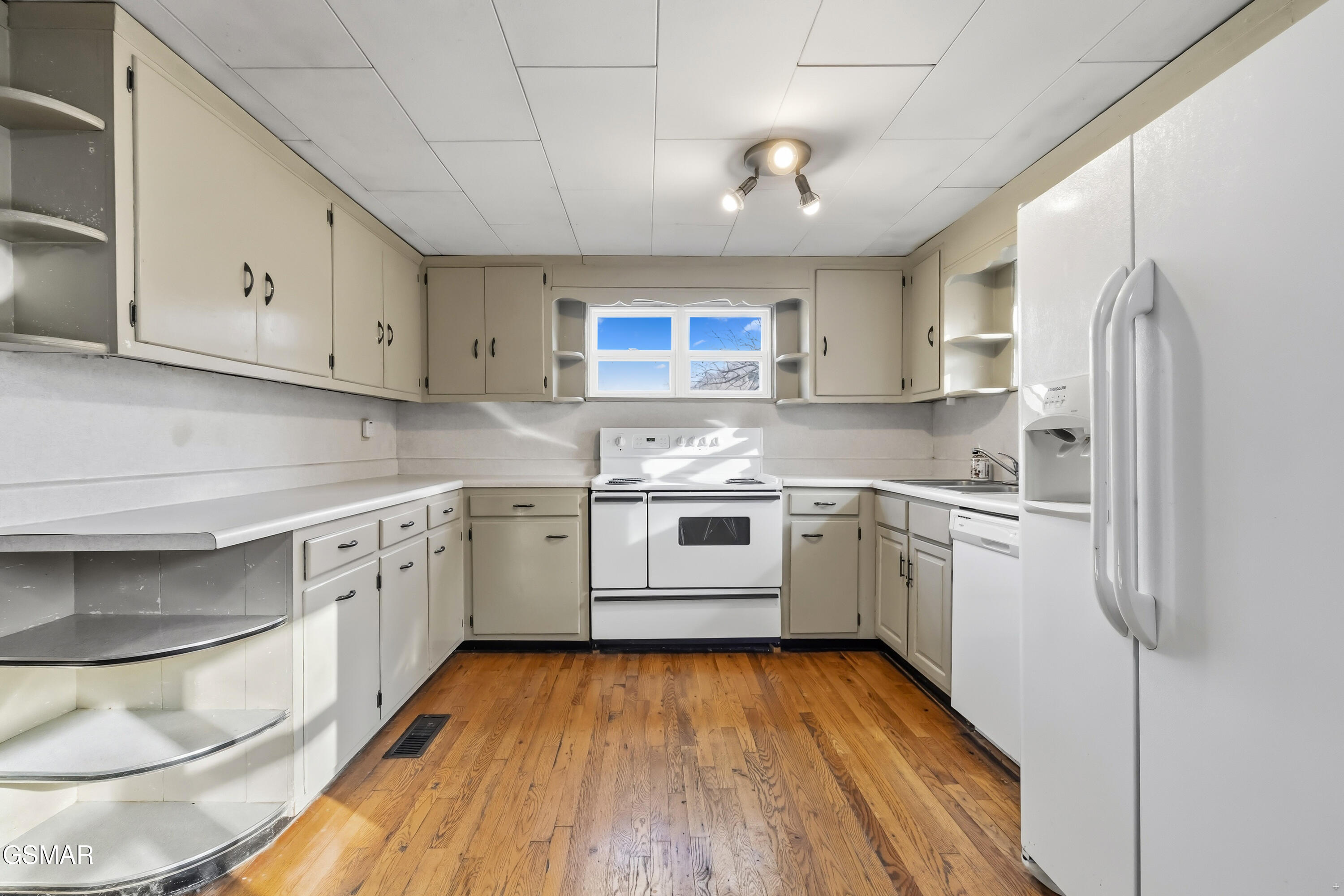 1145 Little Cove Road Sevierville TN 37862