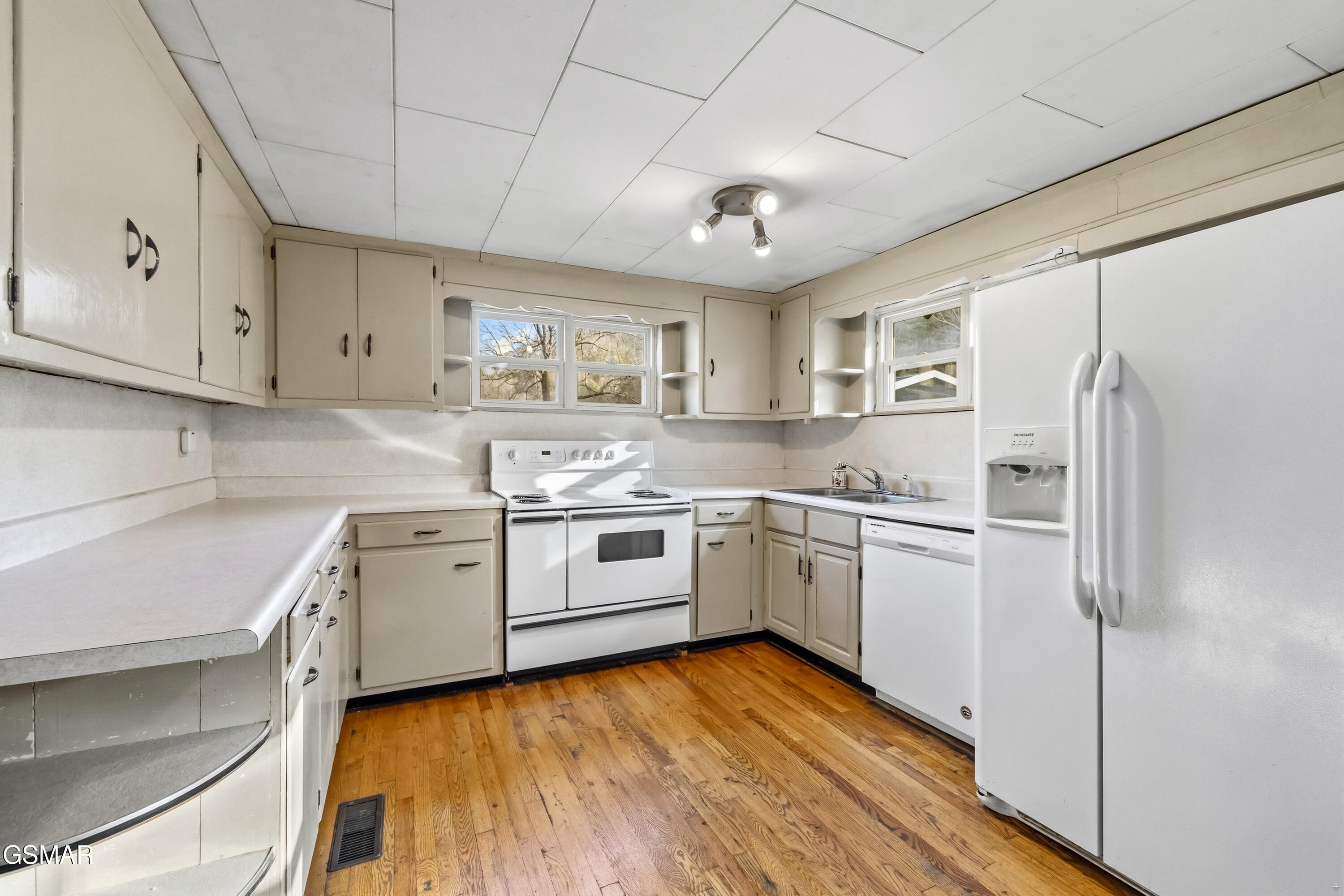 1145 Little Cove Road Sevierville TN 37862