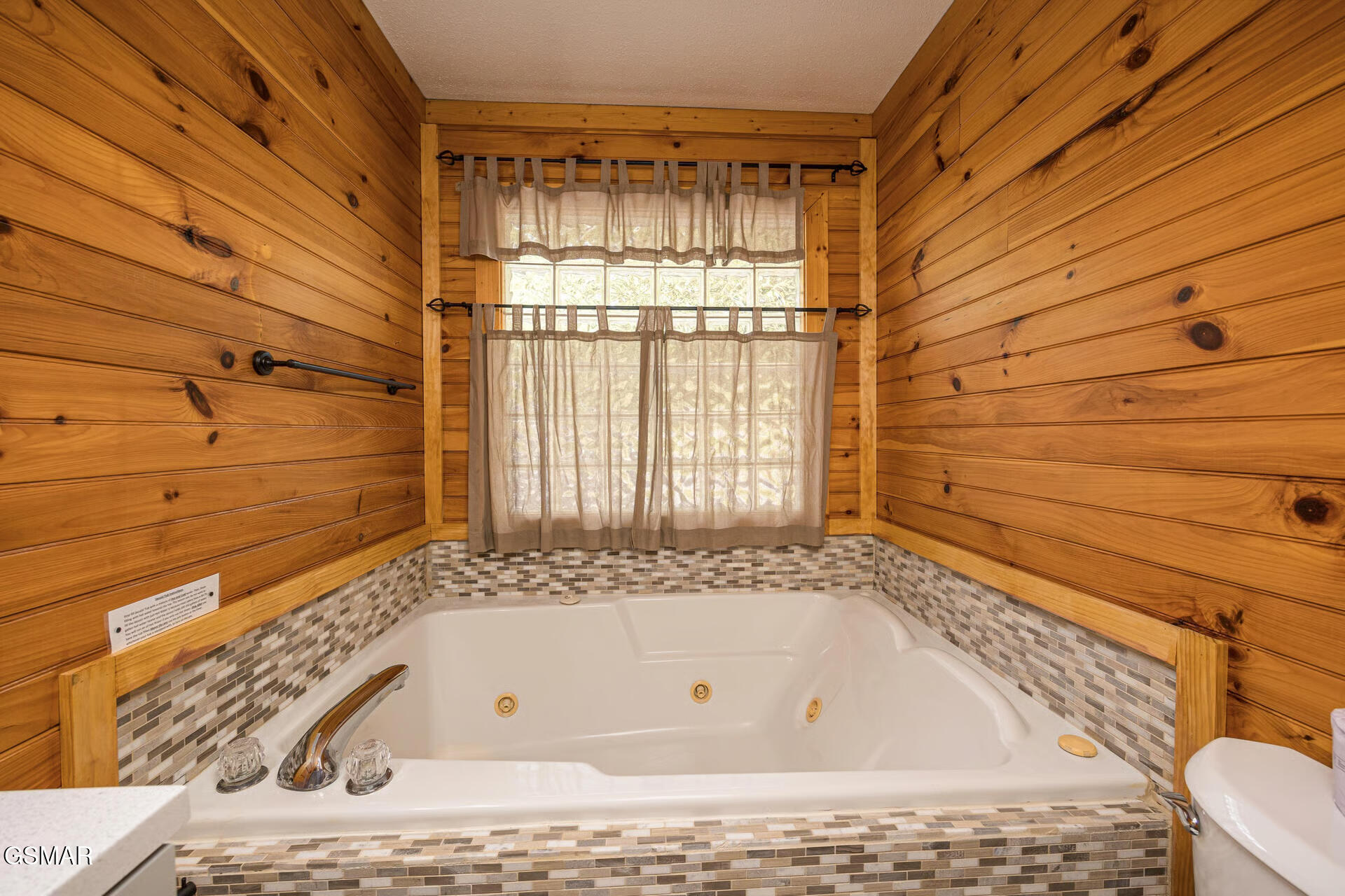 916 Hideaway Hills Circle Sevierville TN 37862