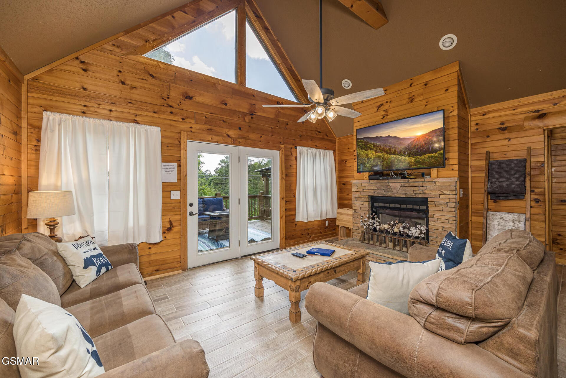 916 Hideaway Hills Circle Sevierville TN 37862