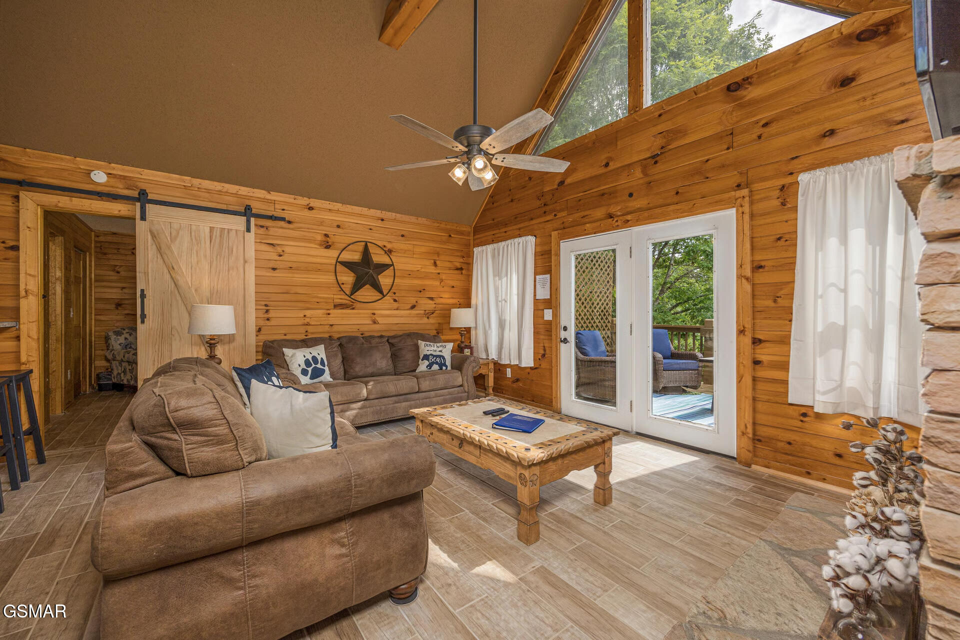 916 Hideaway Hills Circle Sevierville TN 37862