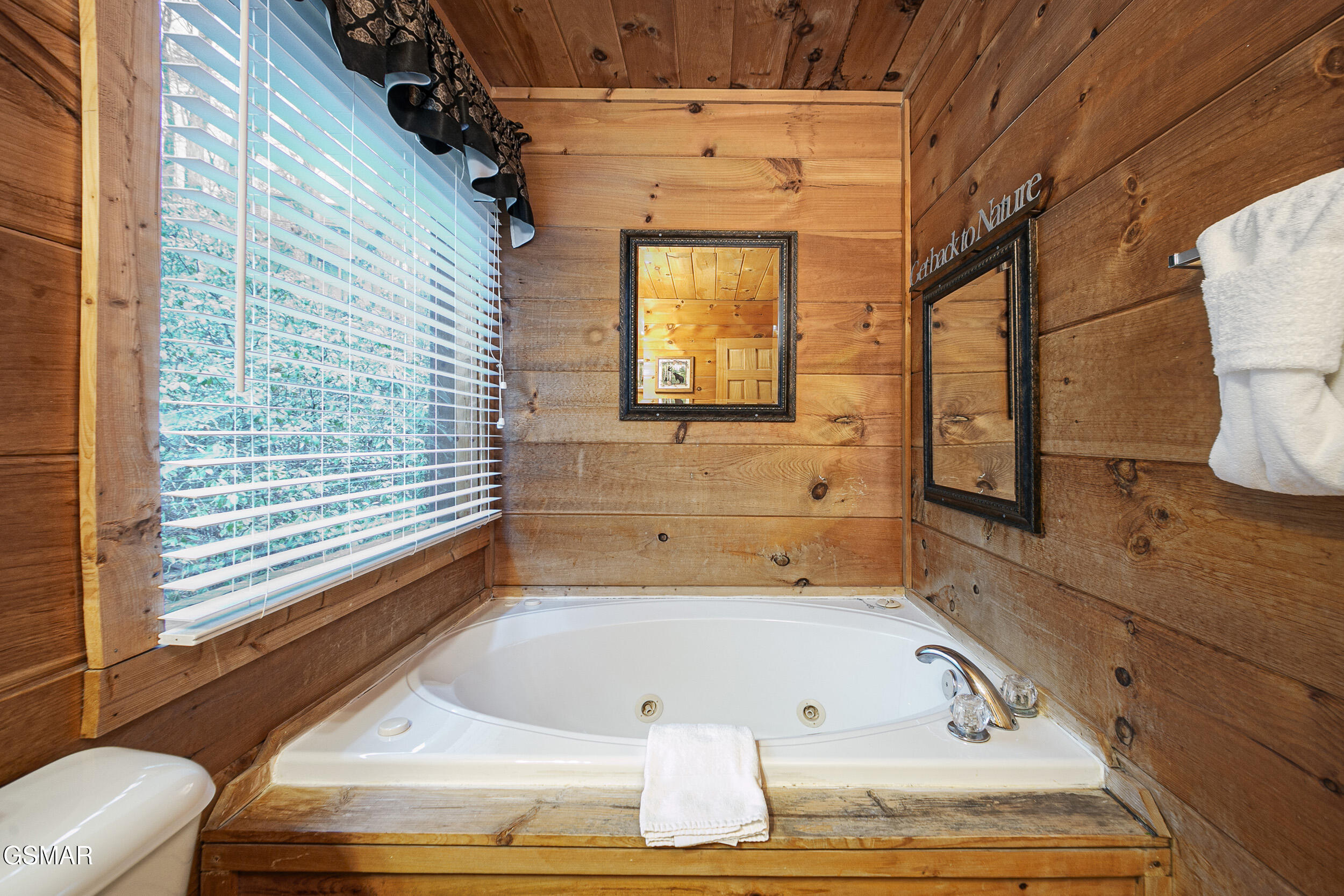 2475 E View Drive Sevierville TN 37876