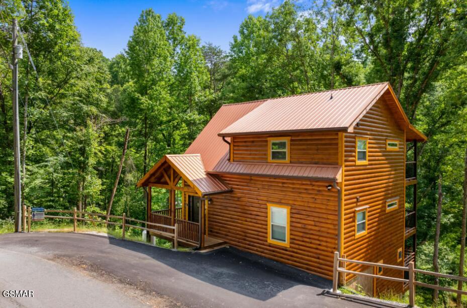 1446 Silver Poplar Lane Sevierville TN 37876