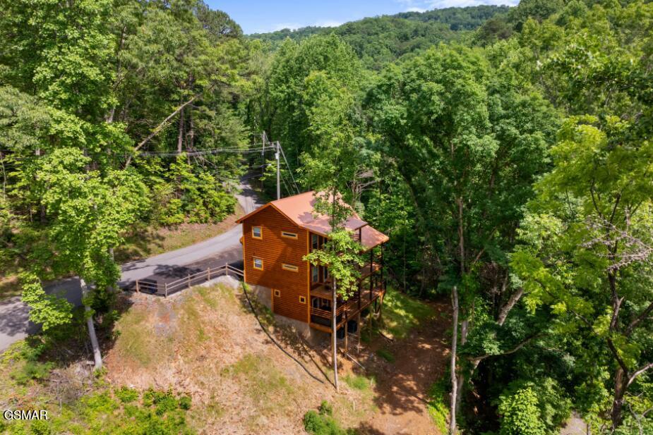 1446 Silver Poplar Lane Sevierville TN 37876