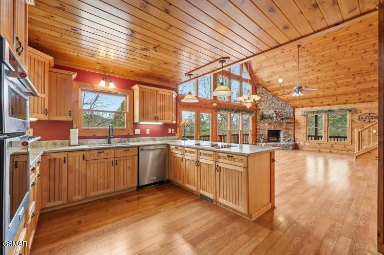 4120 Burning Tree Lane Sevierville TN 37862