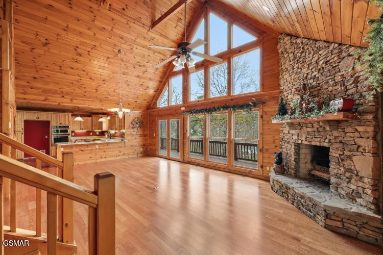 4120 Burning Tree Lane Sevierville TN 37862
