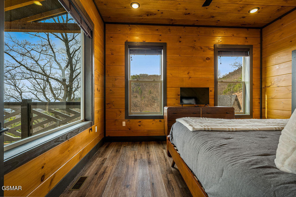 1852 Mountain Ash Way Sevierville TN 37876