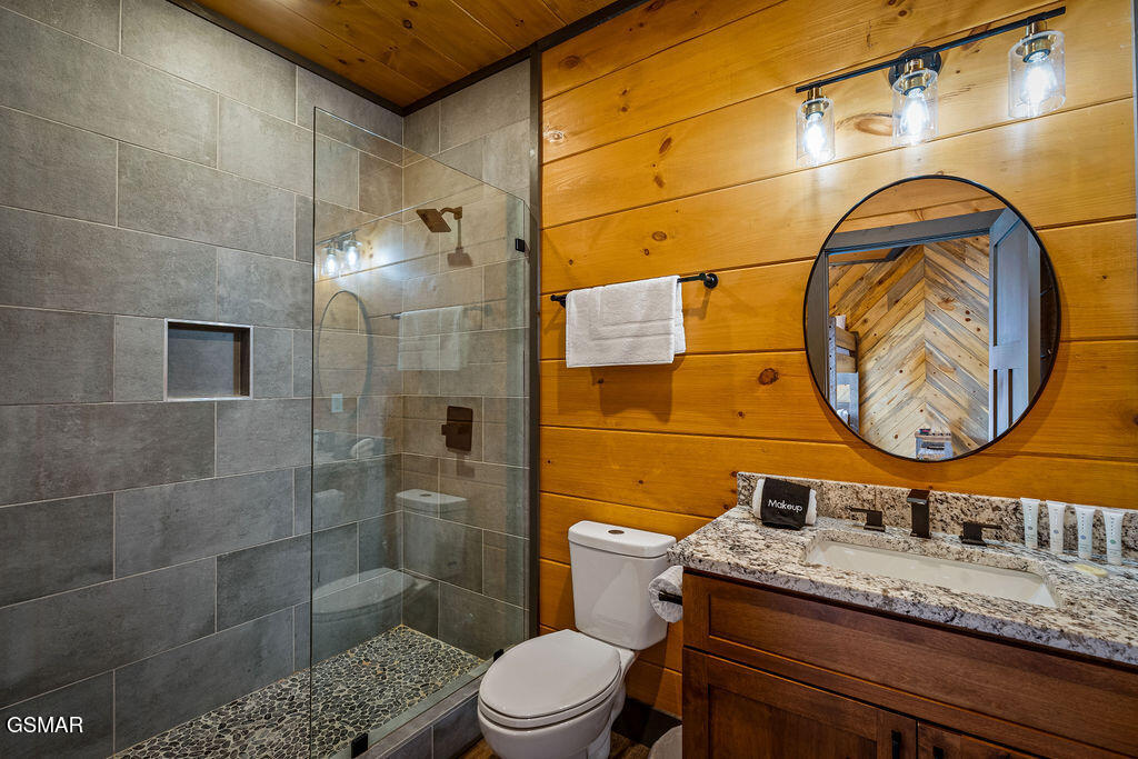 1852 Mountain Ash Way Sevierville TN 37876