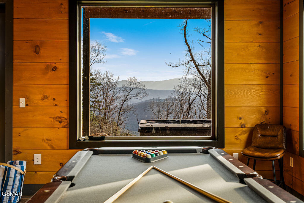 1852 Mountain Ash Way Sevierville TN 37876