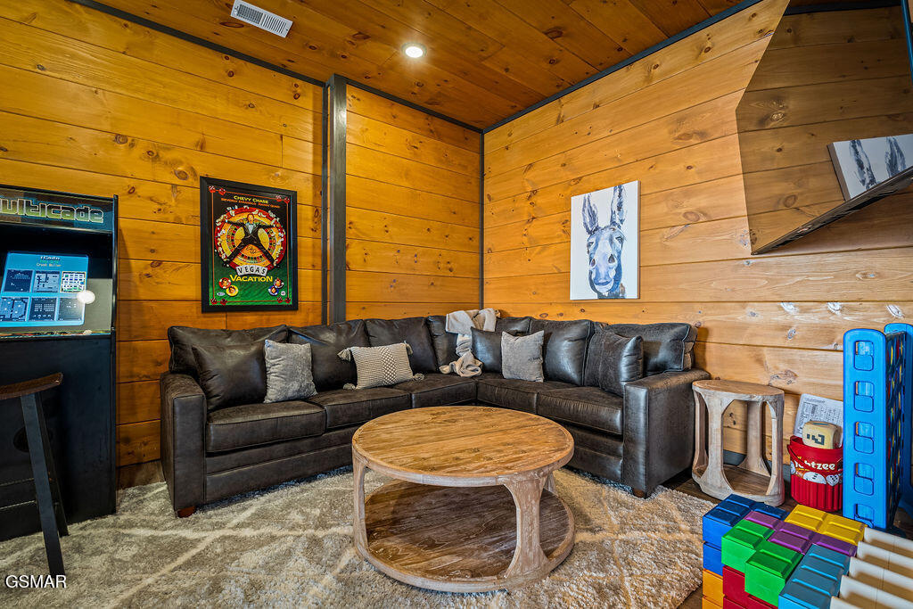 1852 Mountain Ash Way Sevierville TN 37876