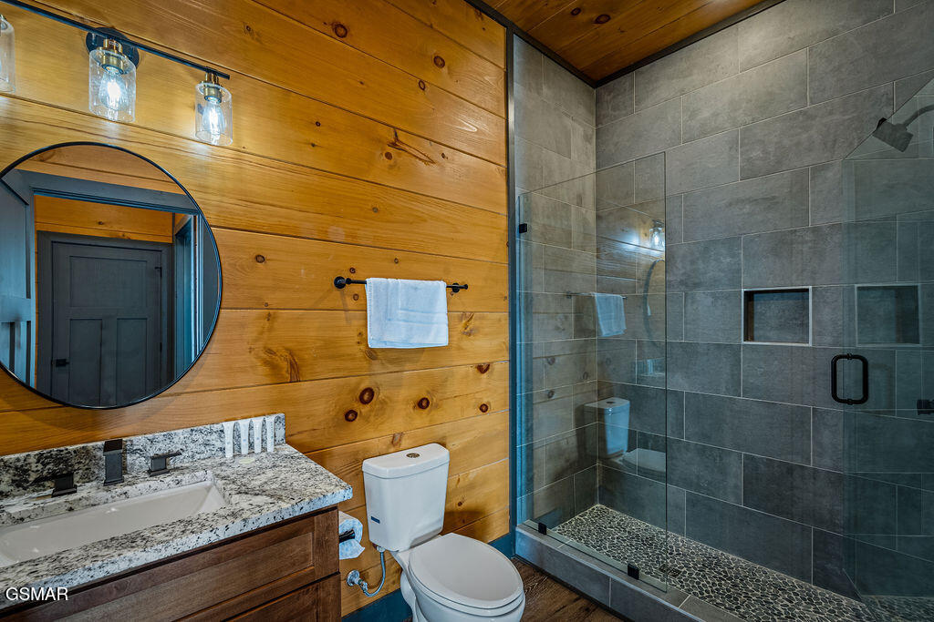 1852 Mountain Ash Way Sevierville TN 37876