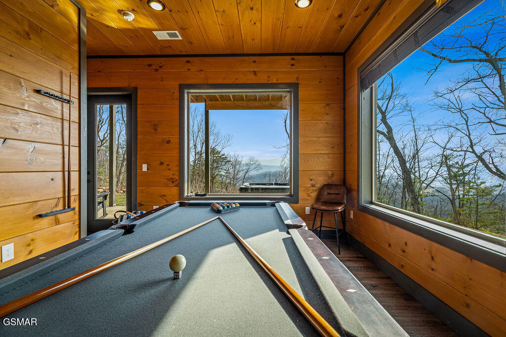 1852 Mountain Ash Way Sevierville TN 37876