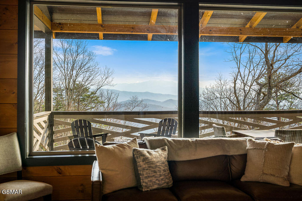 1852 Mountain Ash Way Sevierville TN 37876