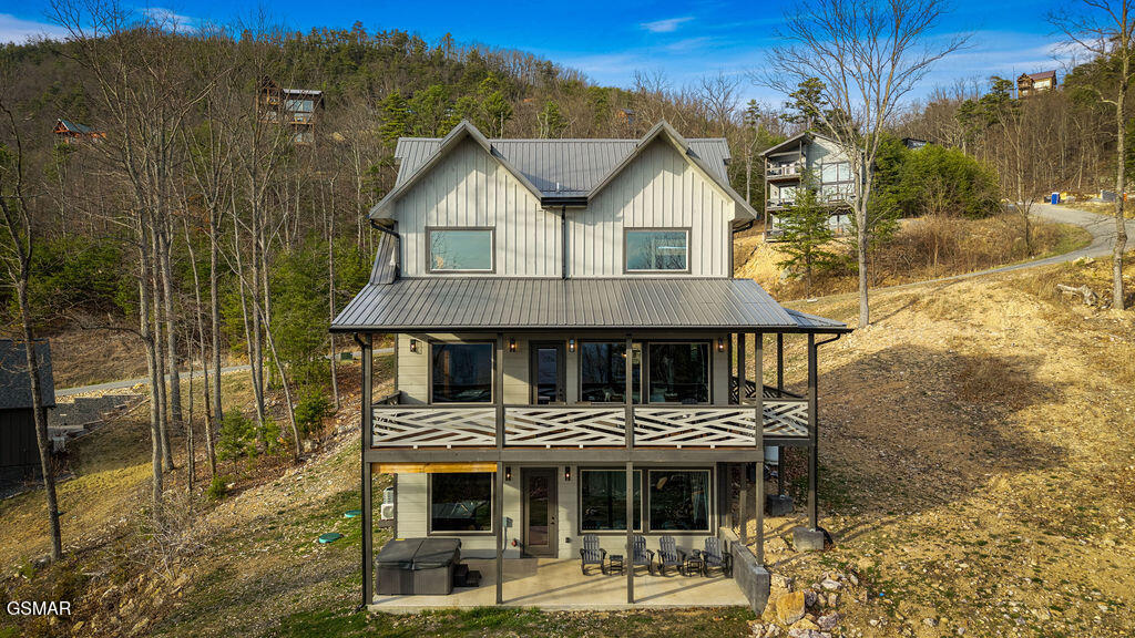 1852 Mountain Ash Way Sevierville TN 37876