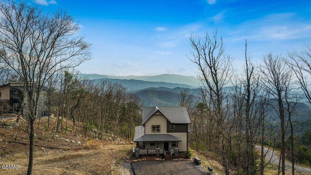 1852 Mountain Ash Way Sevierville TN 37876