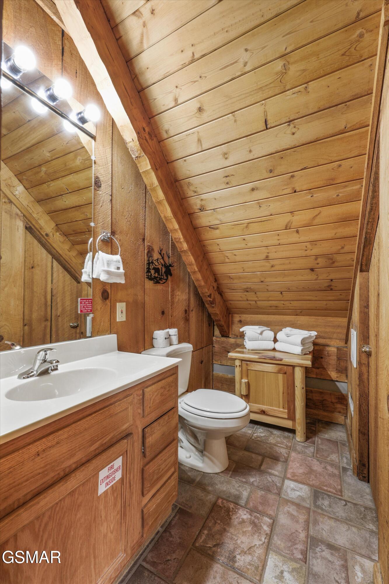 1128 Oak Court Gatlinburg TN 37738