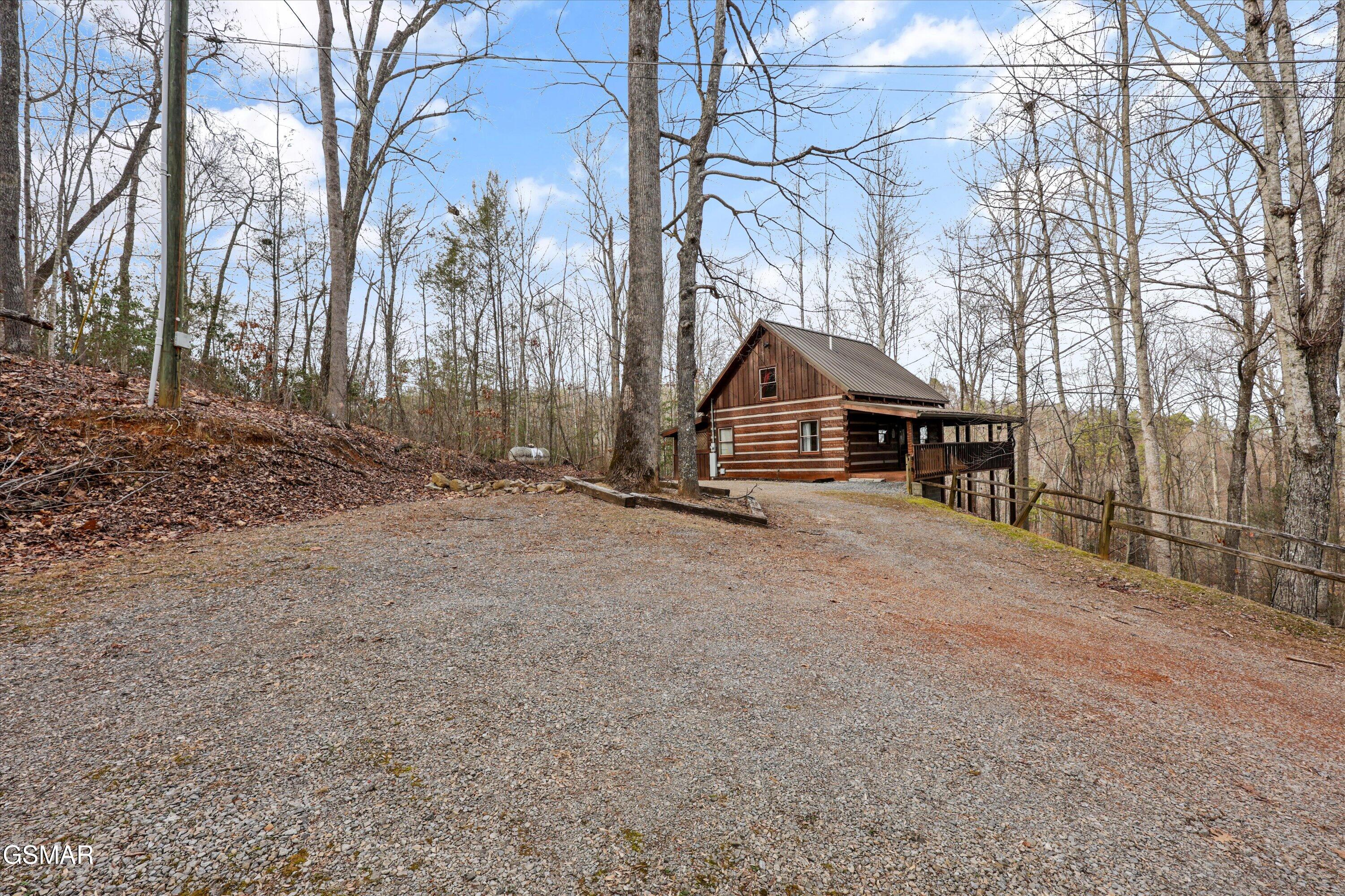 1128 Oak Court Gatlinburg TN 37738