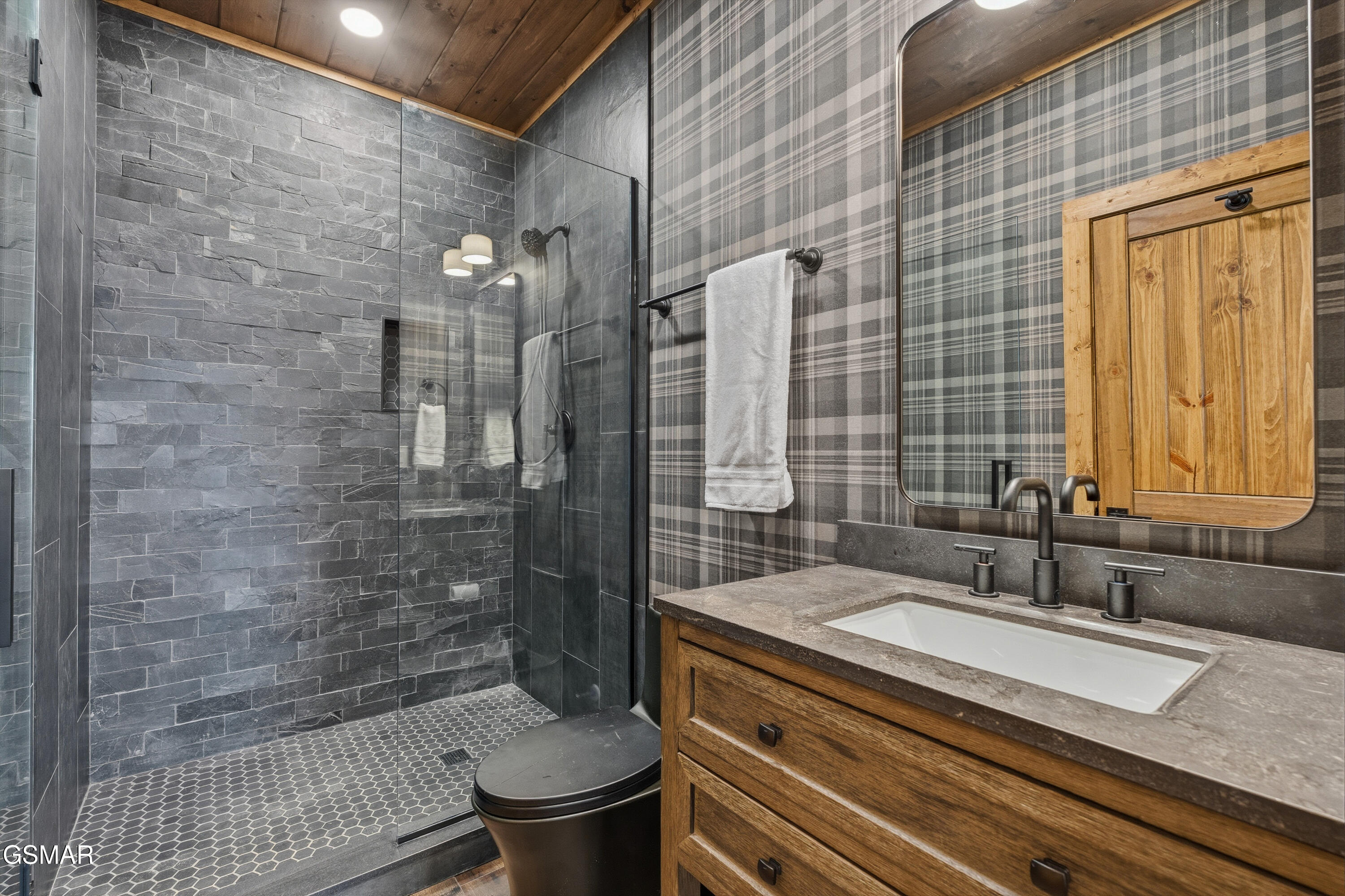4421 Stackstone Road Sevierville TN 37862
