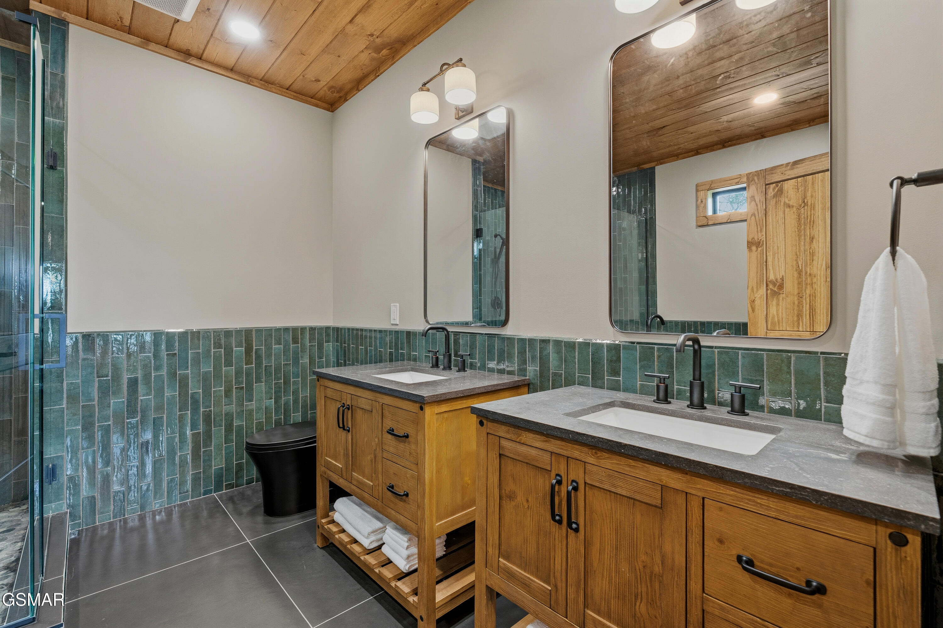 4421 Stackstone Road Sevierville TN 37862