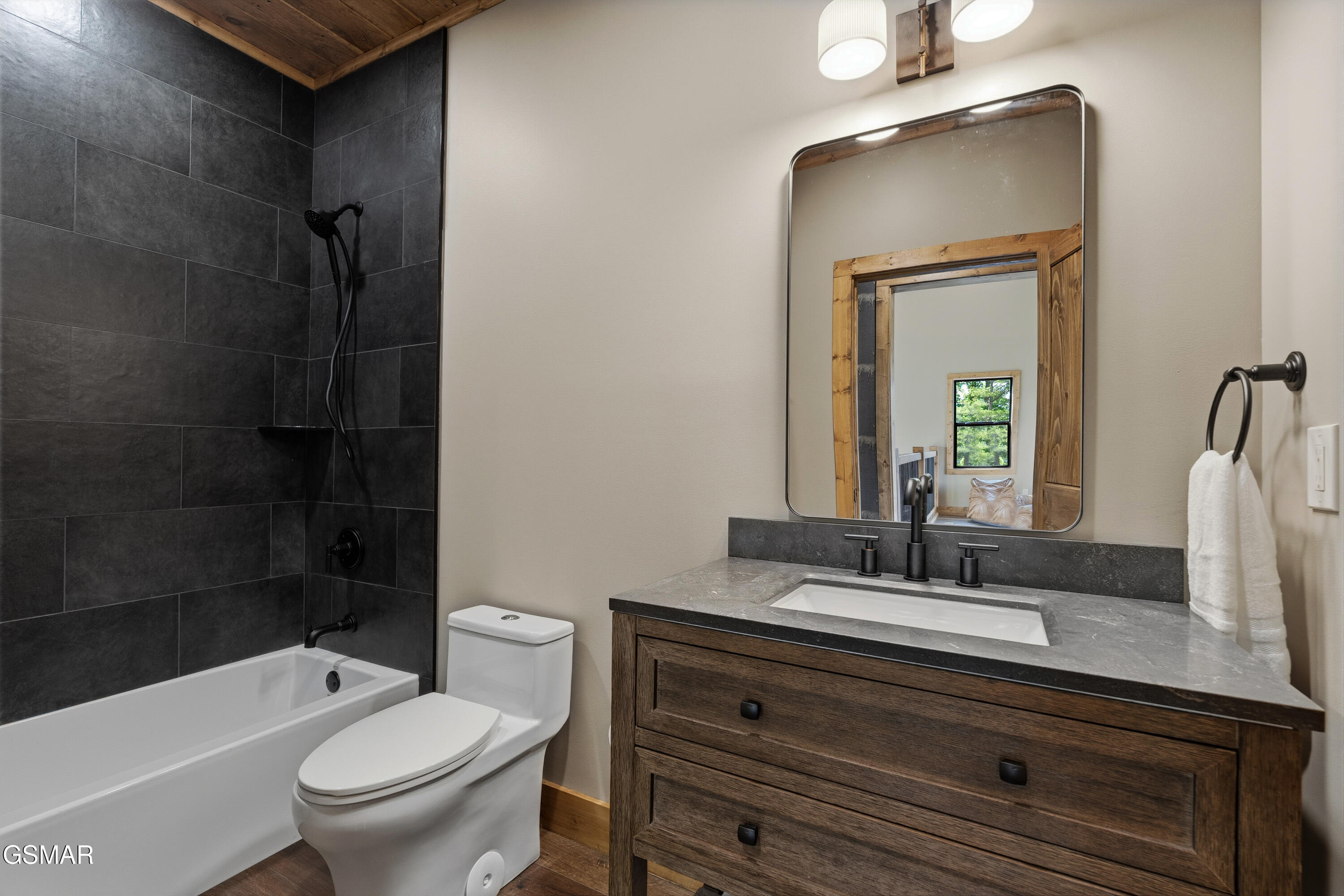 4421 Stackstone Road Sevierville TN 37862