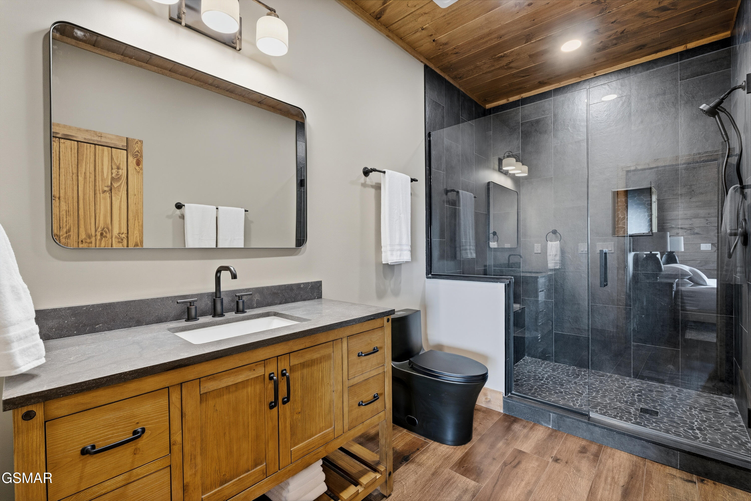 4421 Stackstone Road Sevierville TN 37862