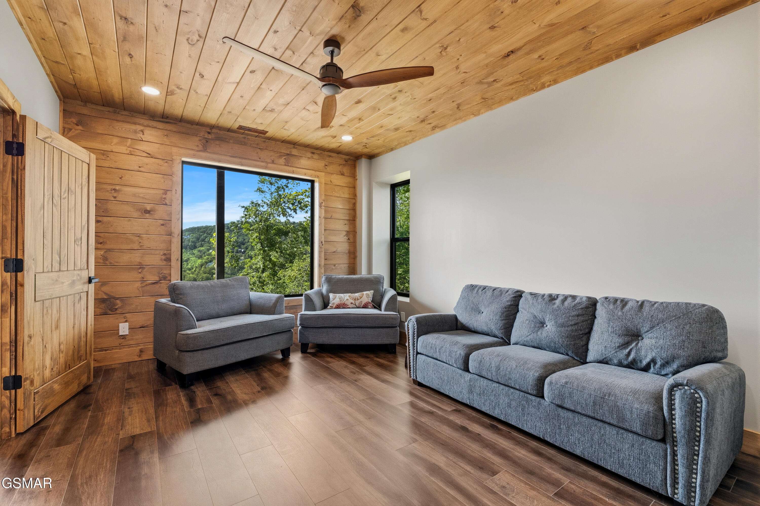 4421 Stackstone Road Sevierville TN 37862