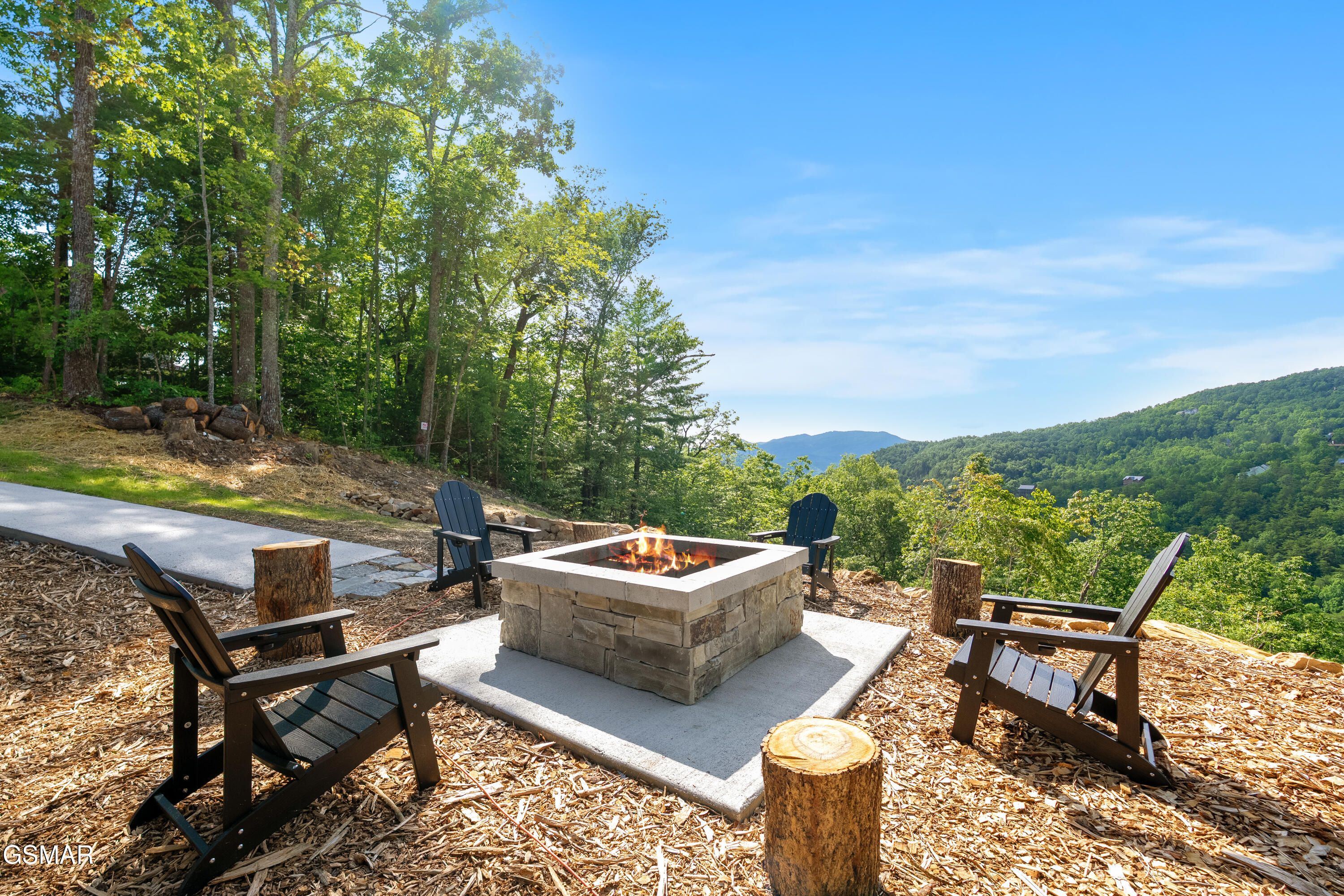 4421 Stackstone Road Sevierville TN 37862