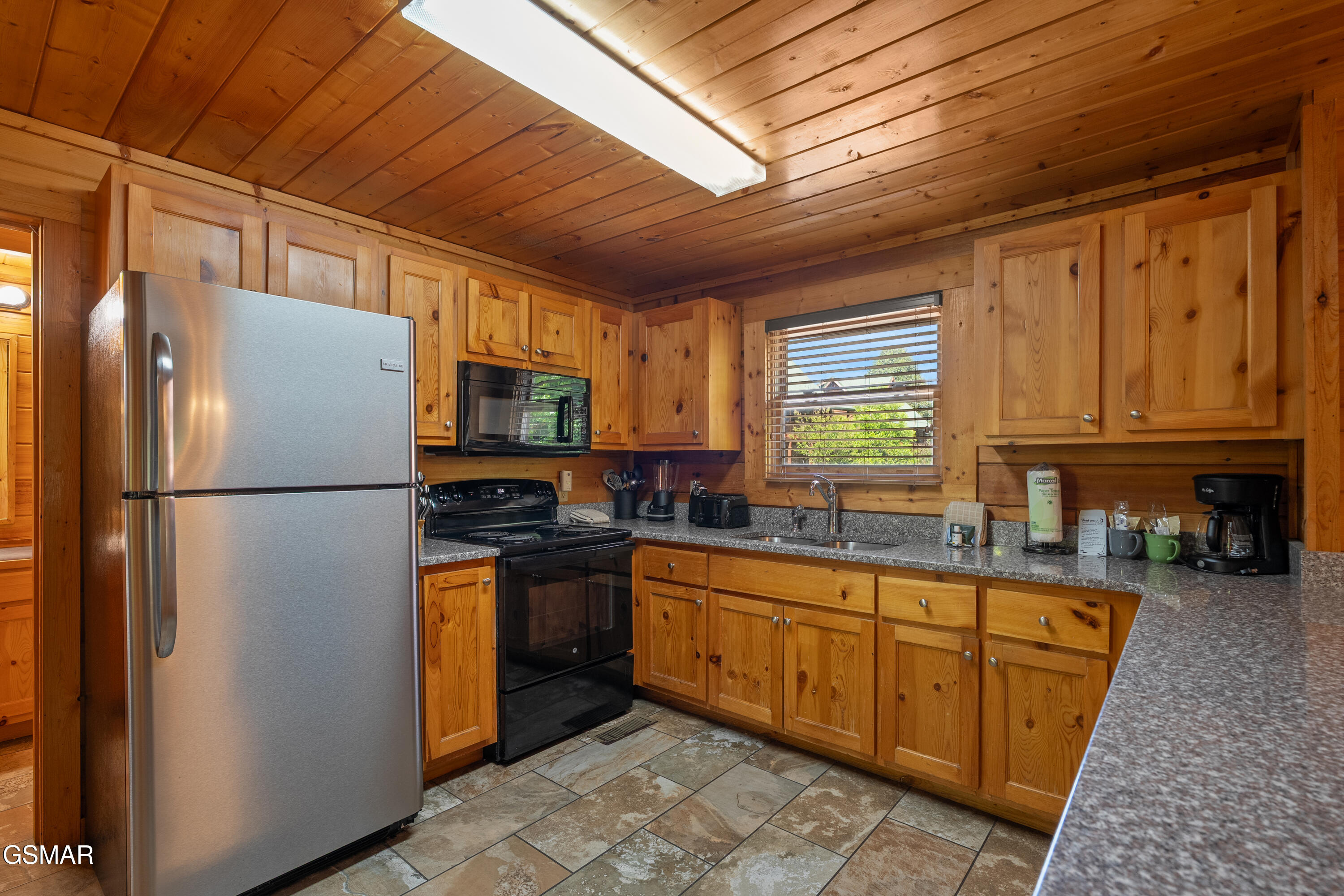 543 Blackberry Ridge Way Pigeon Forge TN 37863