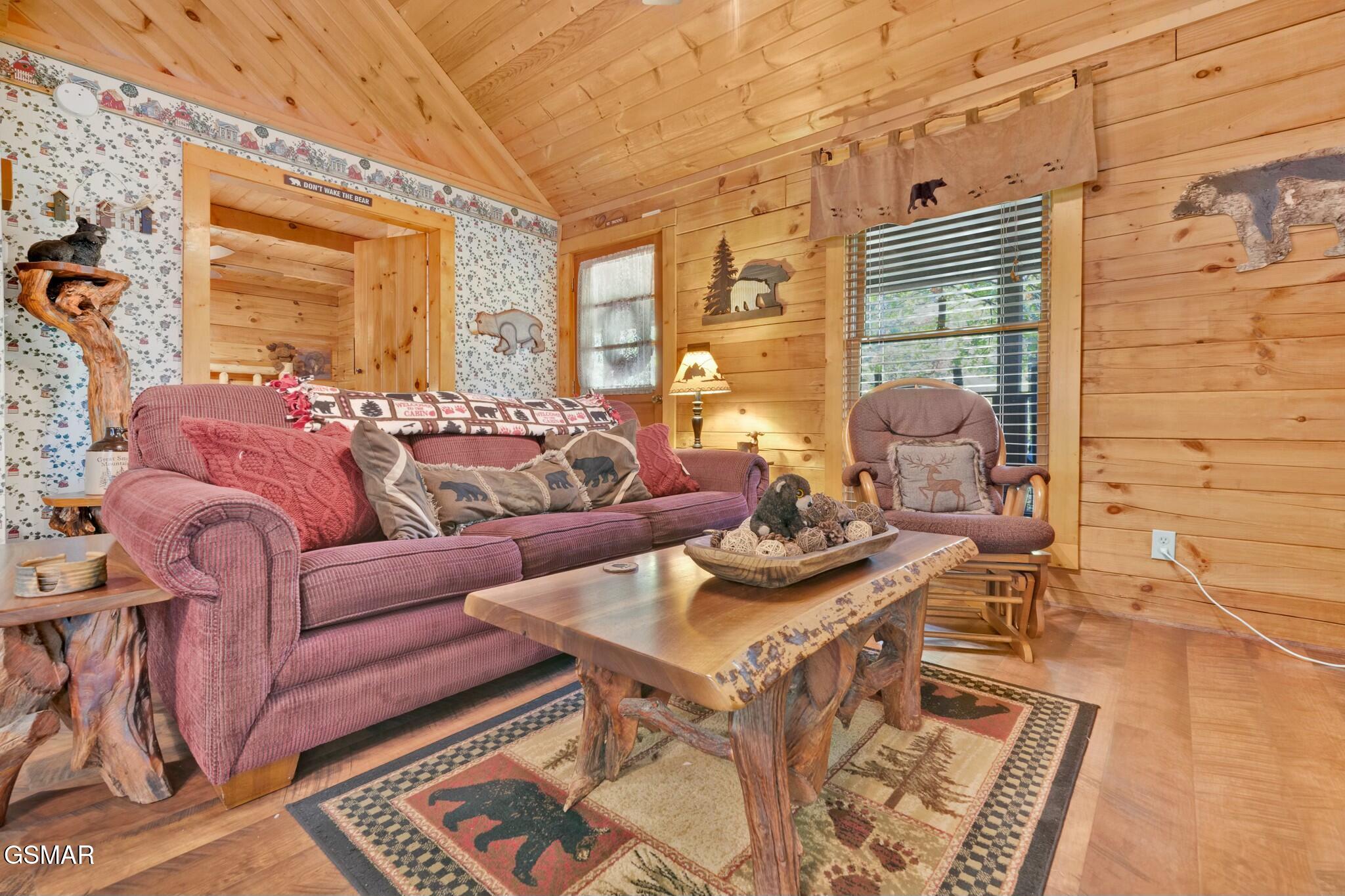 2349 Courtney Lane Sevierville TN 37876