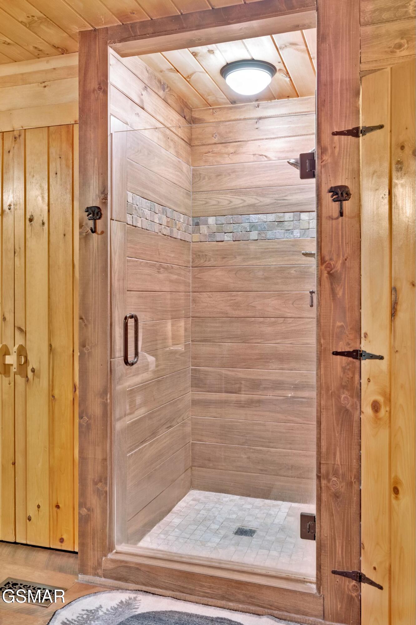 2349 Courtney Lane Sevierville TN 37876