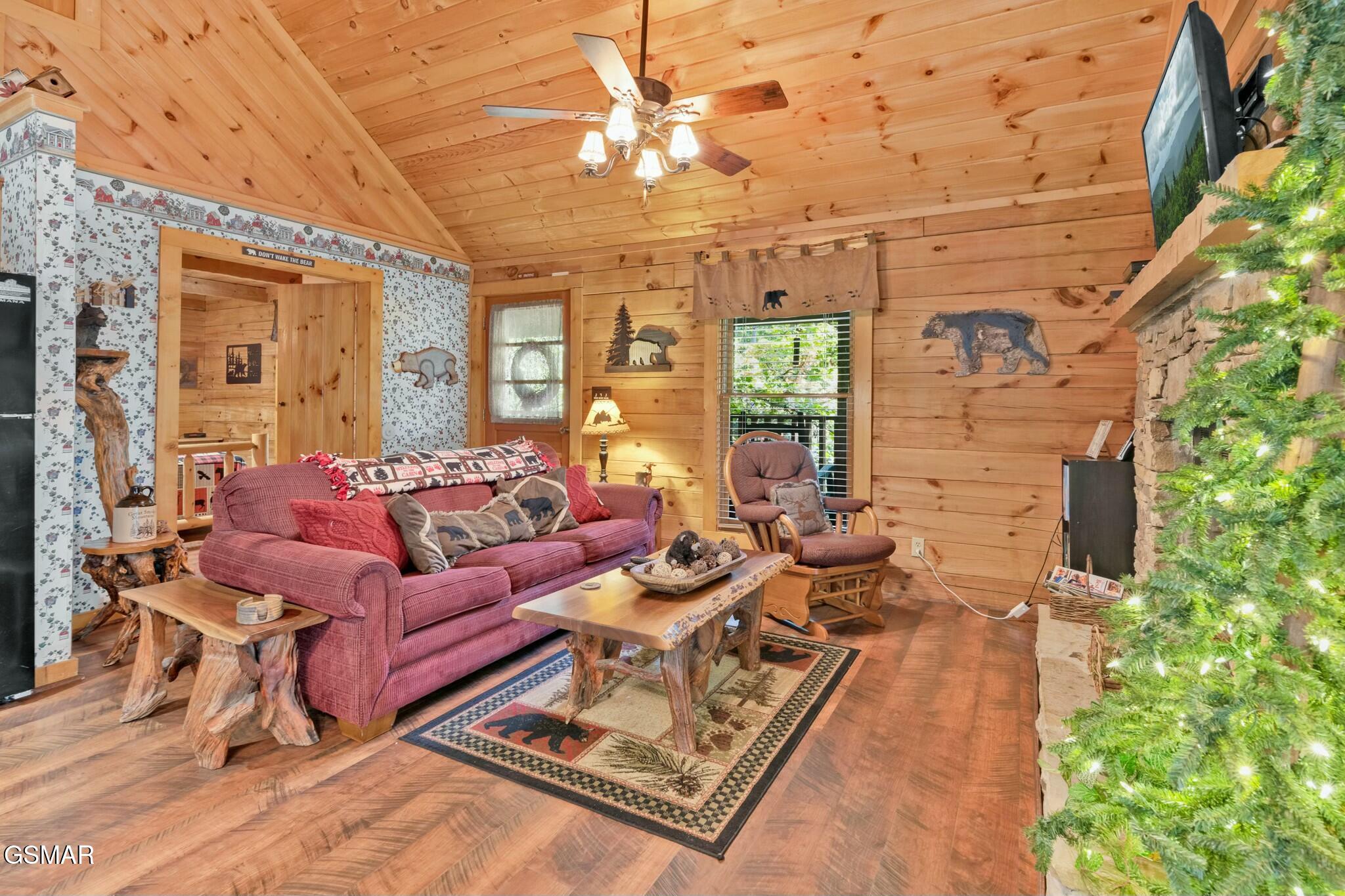 2349 Courtney Lane Sevierville TN 37876