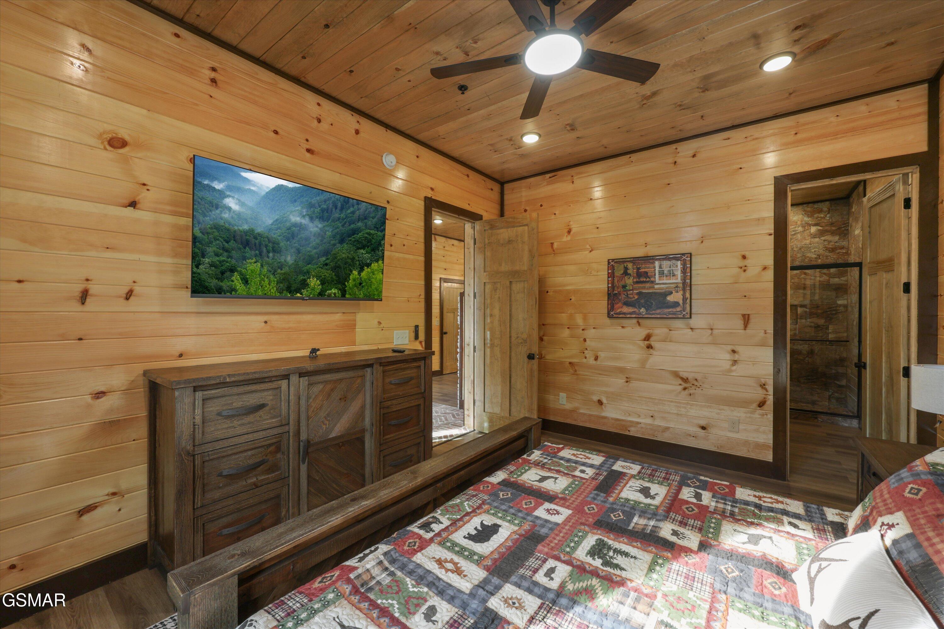 2662 High Valley Drive Pigeon Forge TN 37863