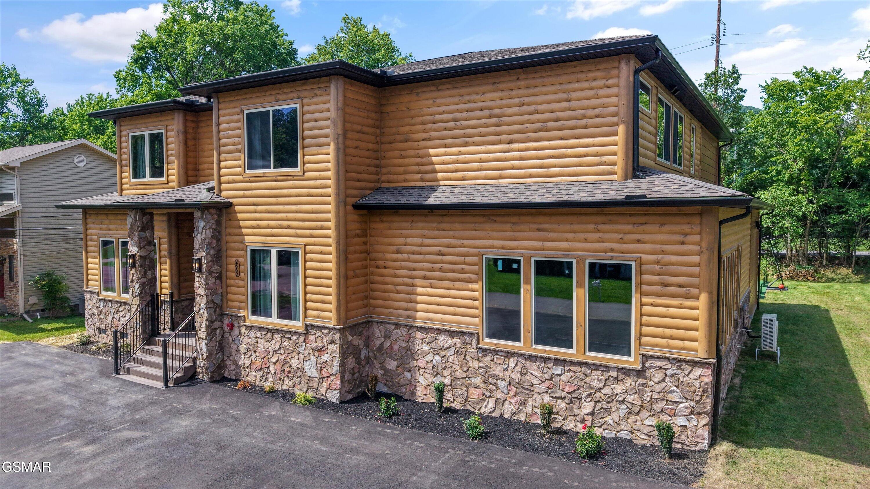 2662 High Valley Drive Pigeon Forge TN 37863