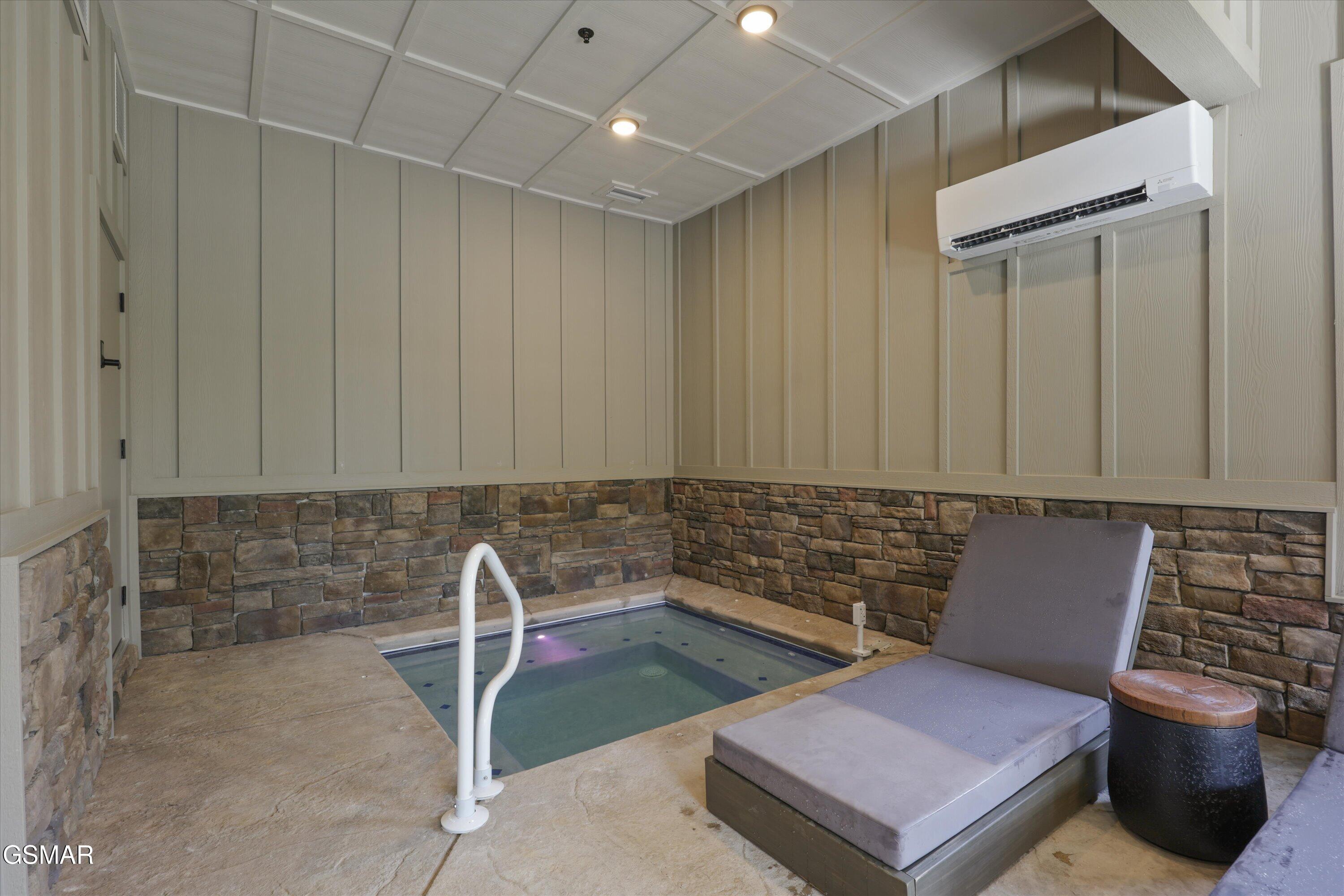 2662 High Valley Drive Pigeon Forge TN 37863
