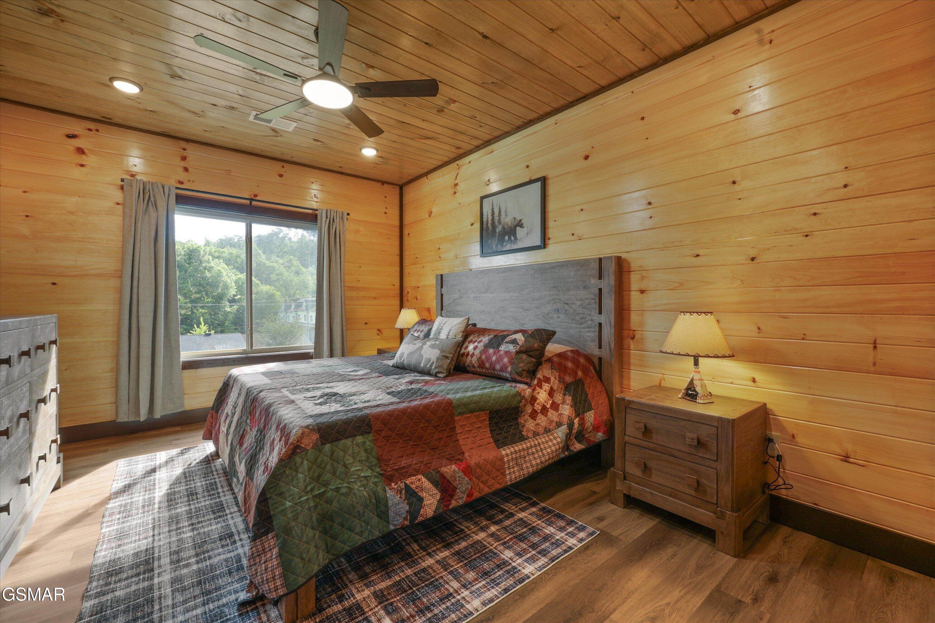 2662 High Valley Drive Pigeon Forge TN 37863
