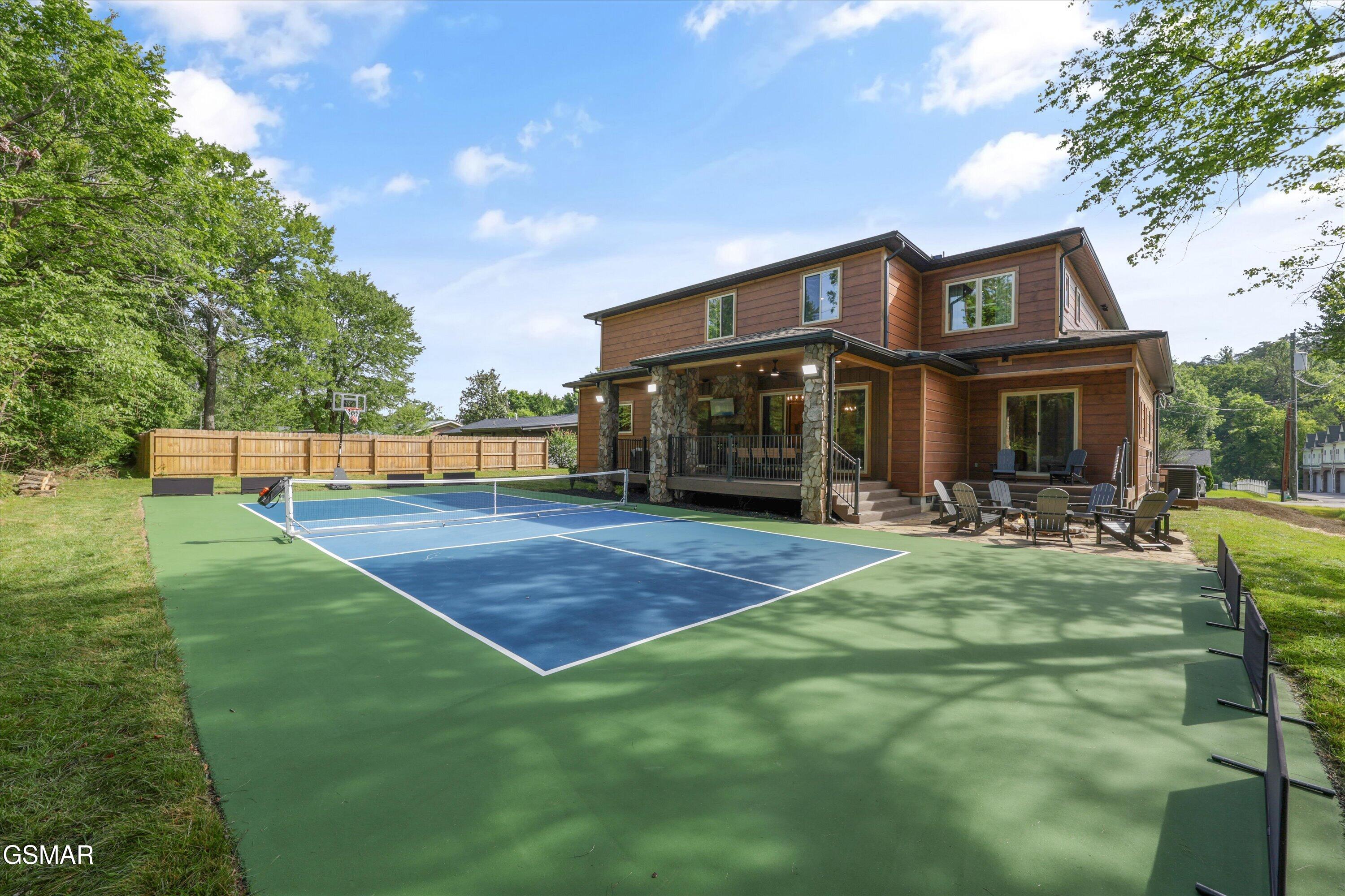 2662 High Valley Drive Pigeon Forge TN 37863