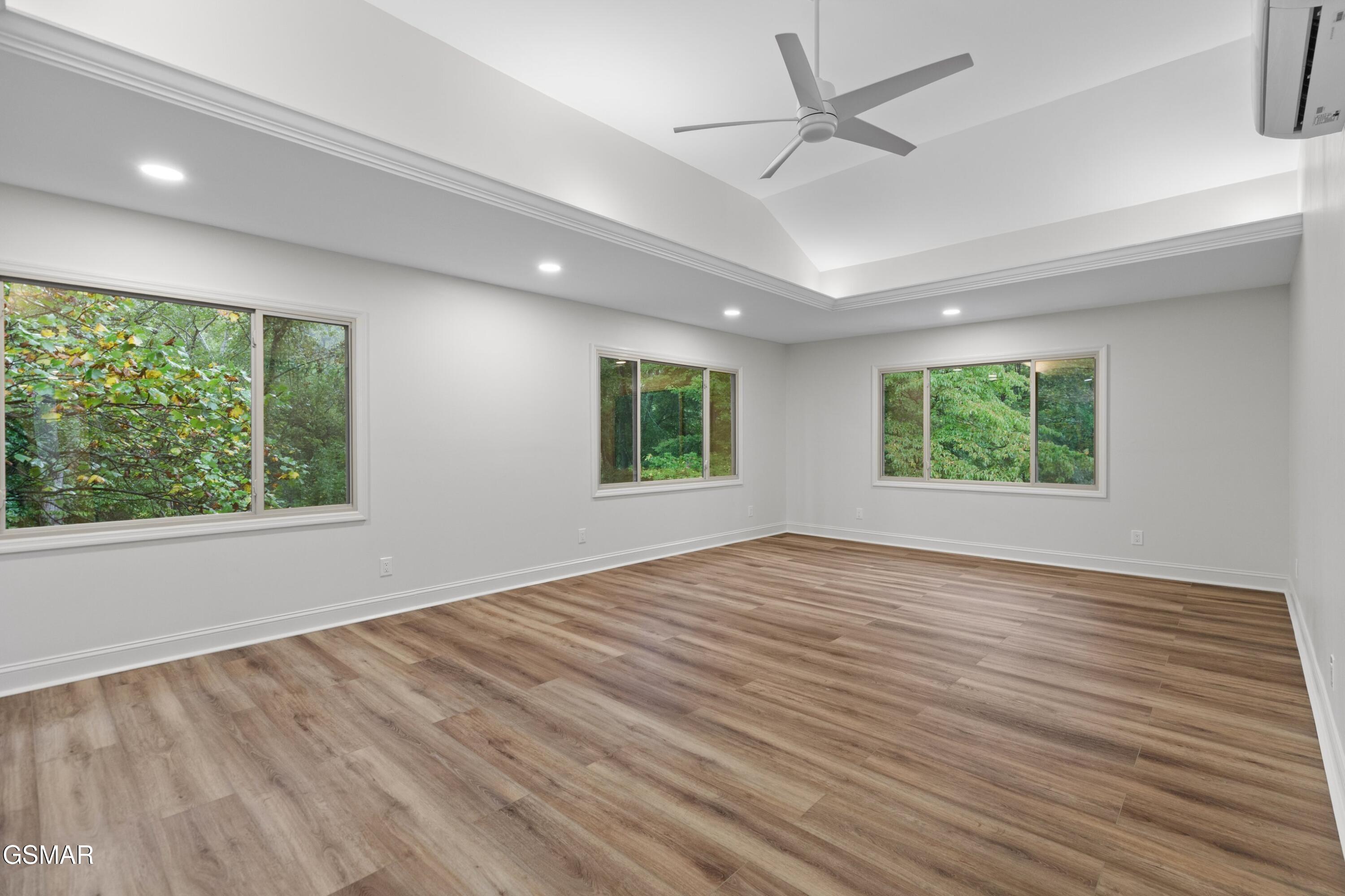 3320 Hazelwood Court Baneberry TN 37890