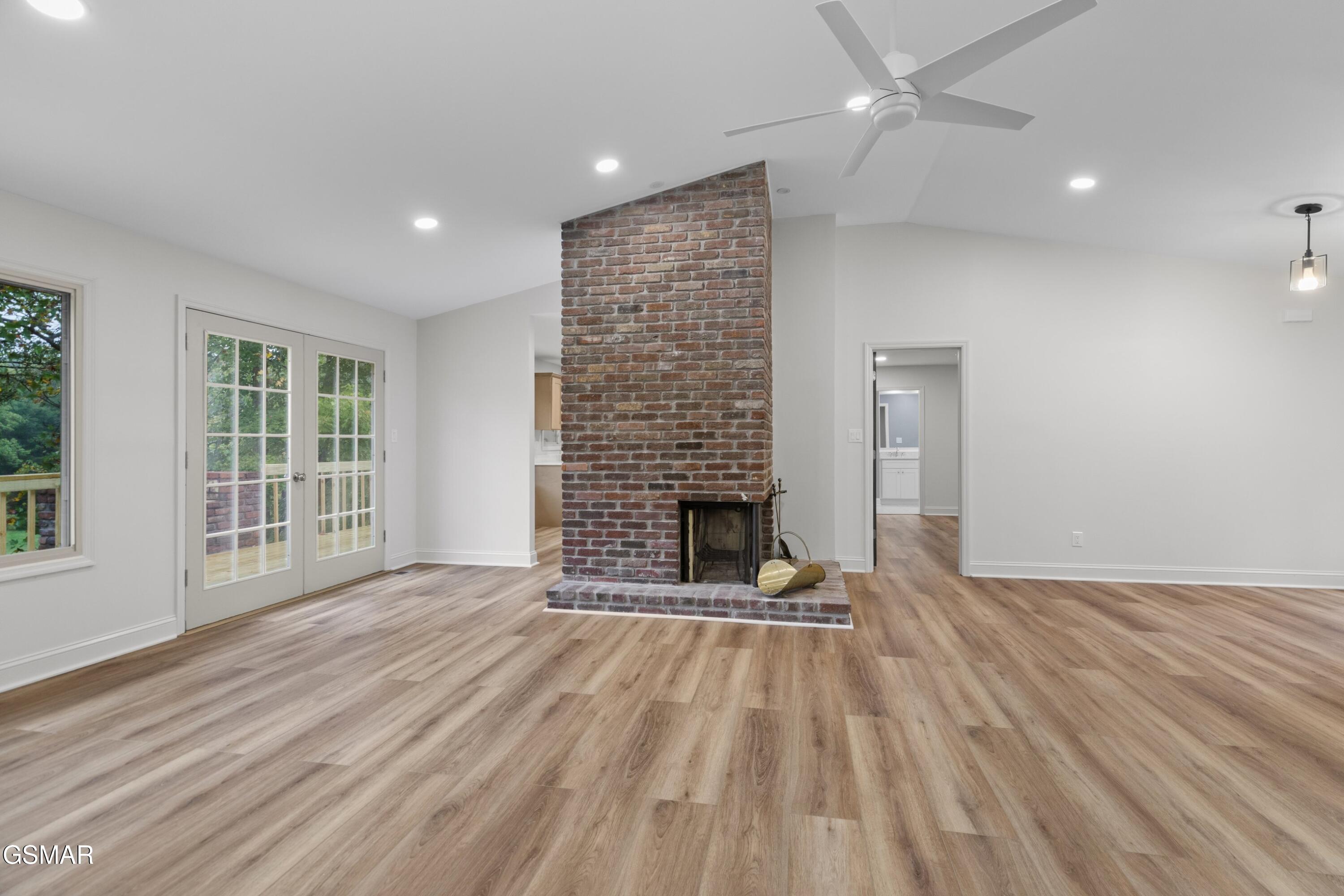 3320 Hazelwood Court Baneberry TN 37890