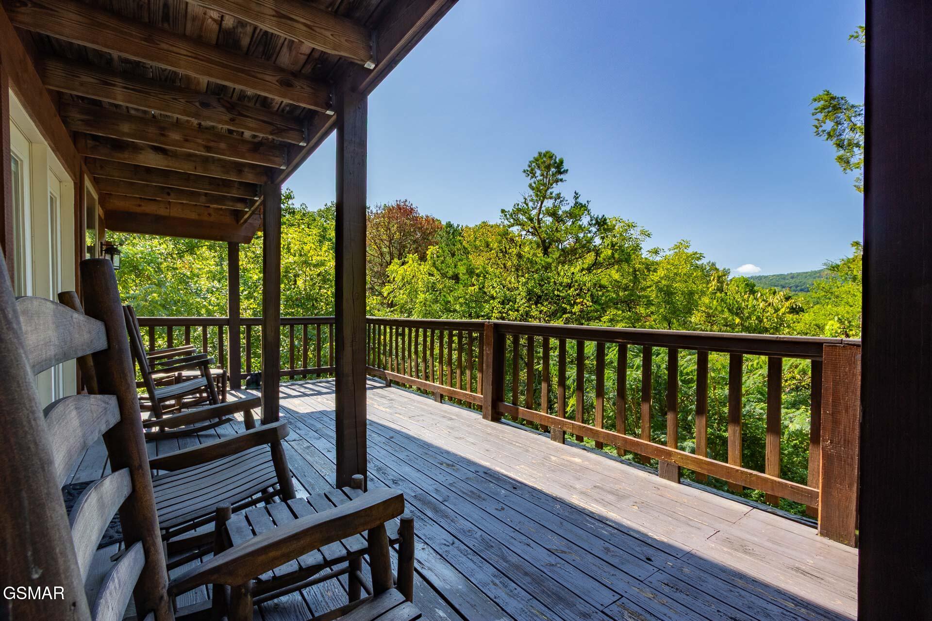 1455 Honey Oaks Way Sevierville TN 37876