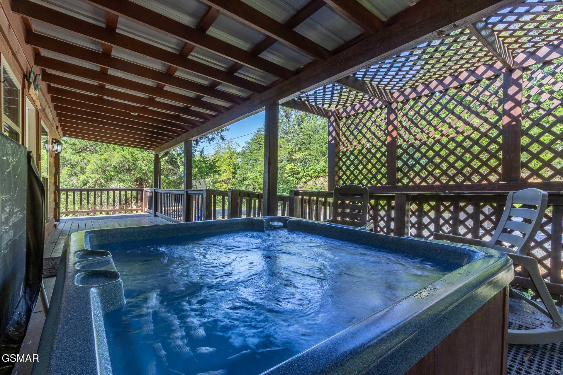 1455 Honey Oaks Way Sevierville TN 37876