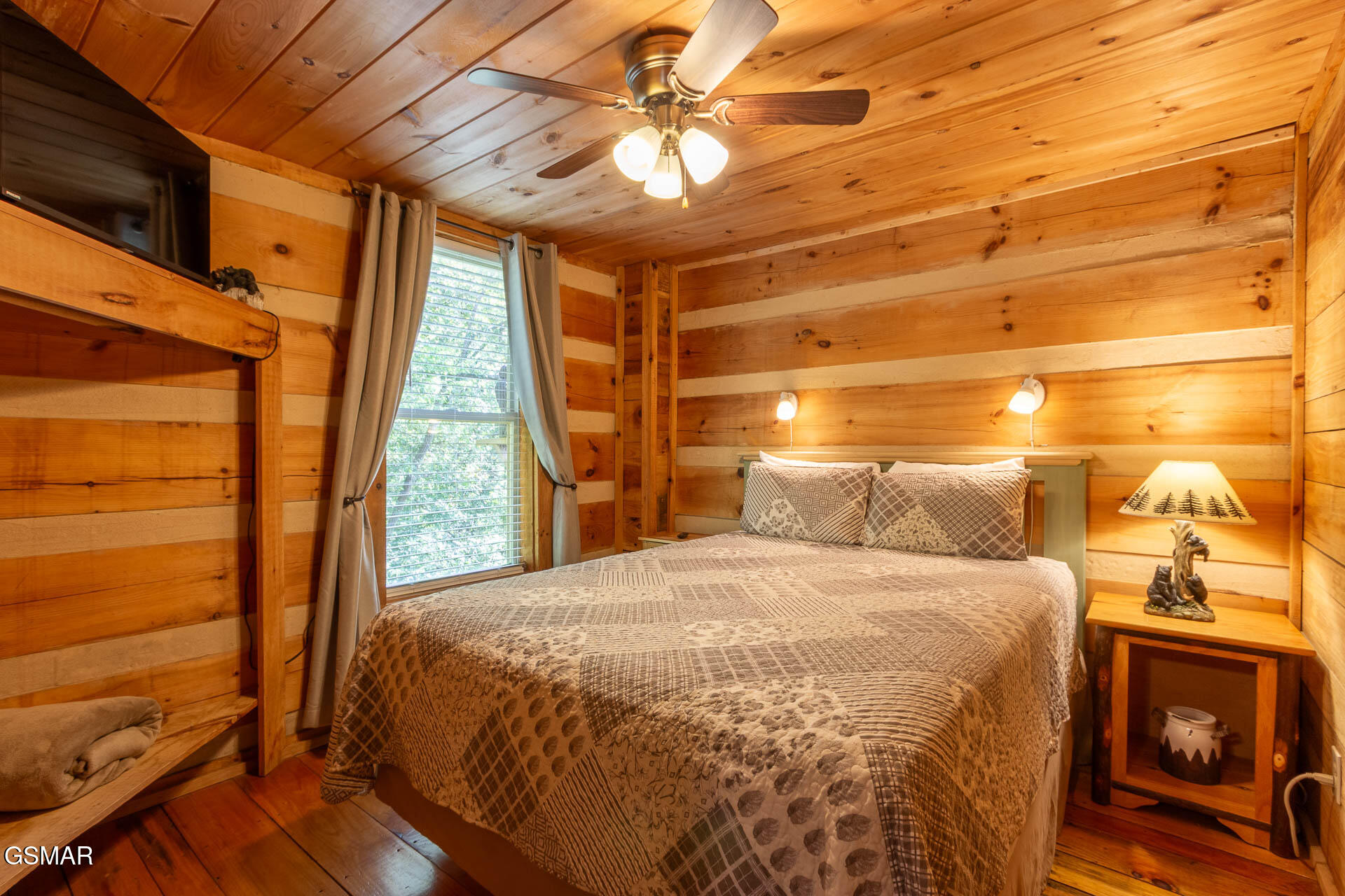 1455 Honey Oaks Way Sevierville TN 37876