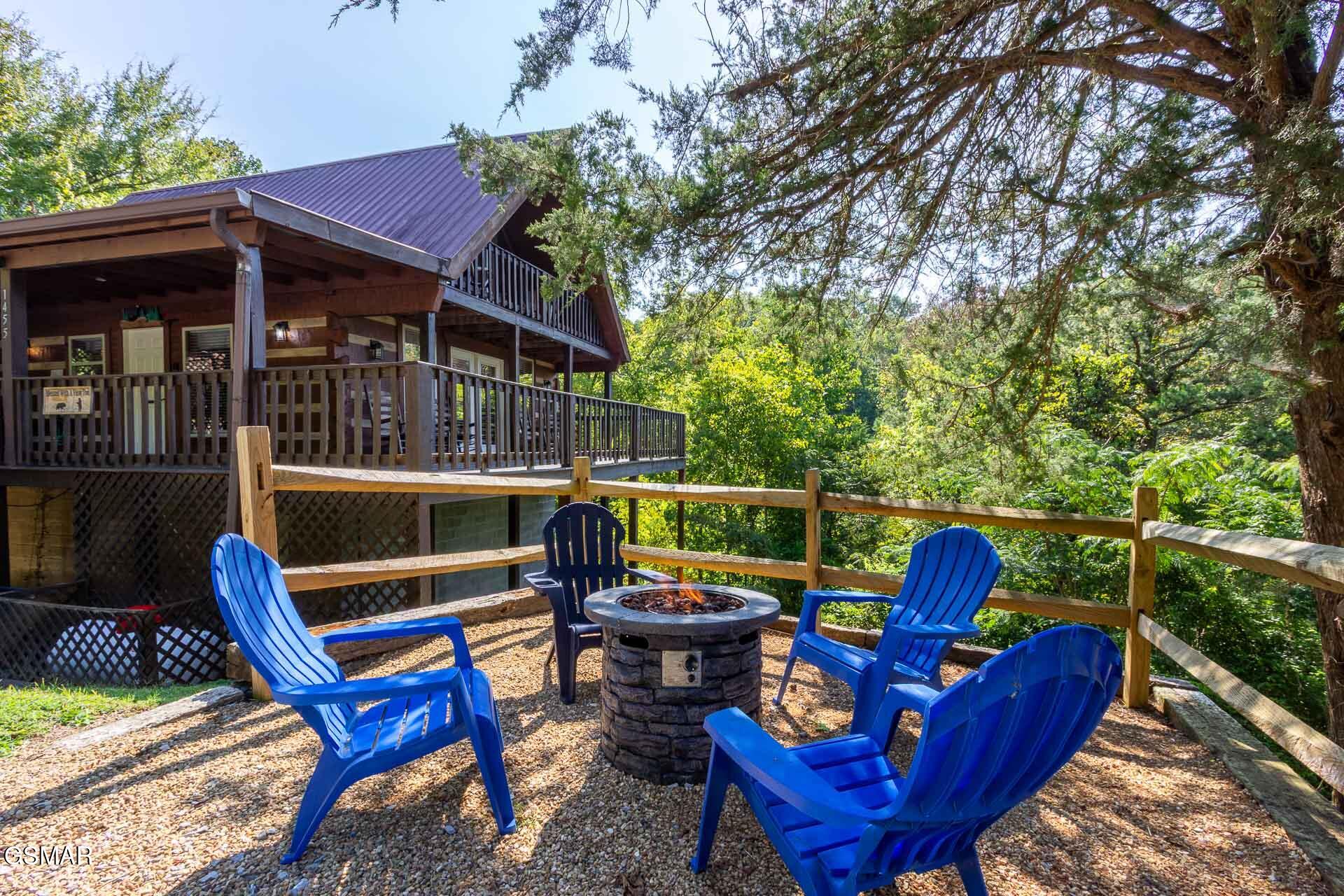 1455 Honey Oaks Way Sevierville TN 37876