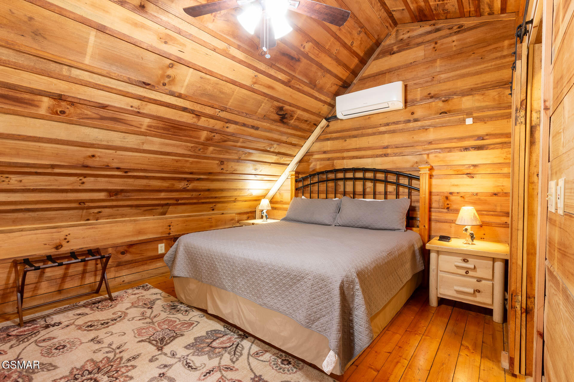 1455 Honey Oaks Way Sevierville TN 37876