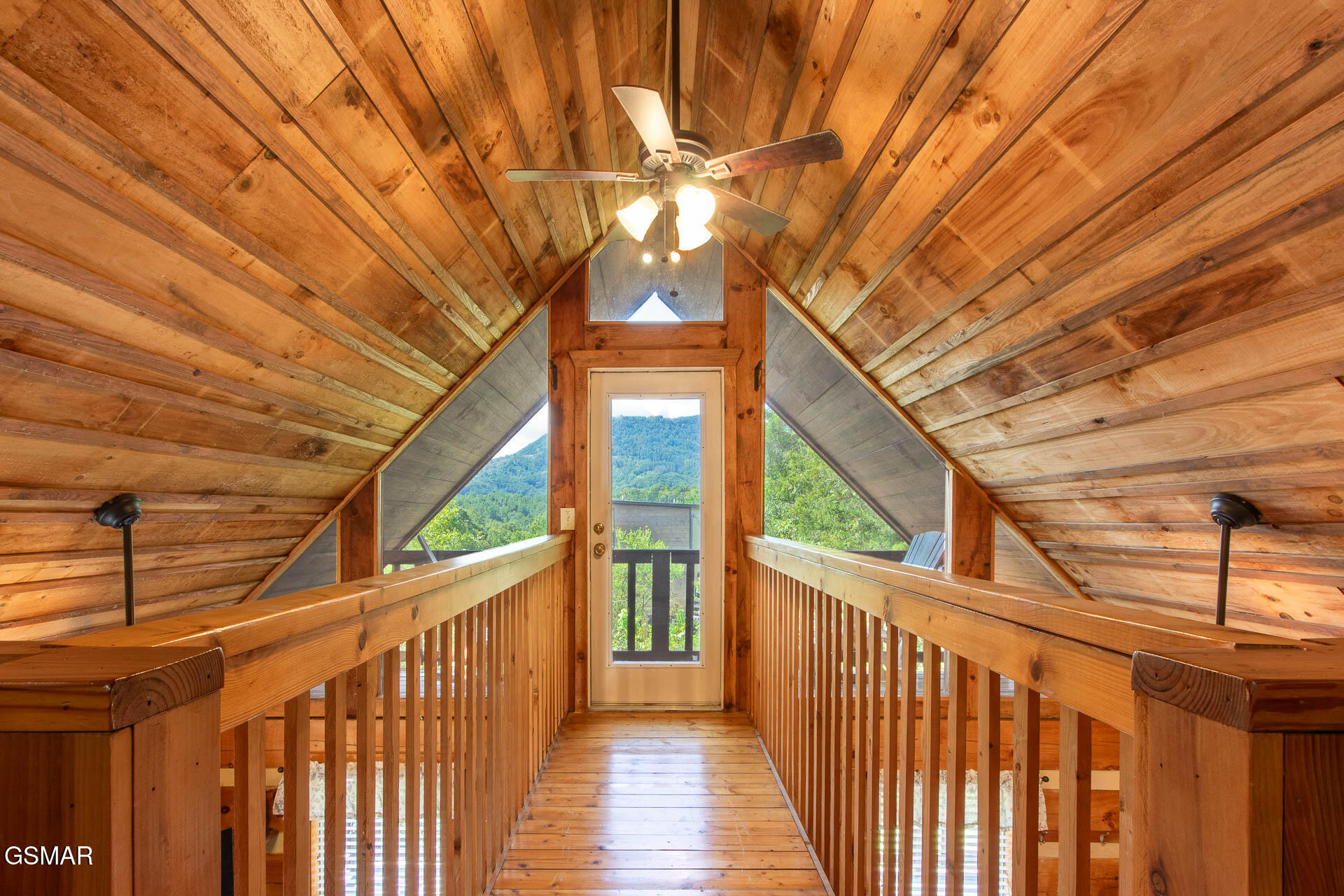 1455 Honey Oaks Way Sevierville TN 37876