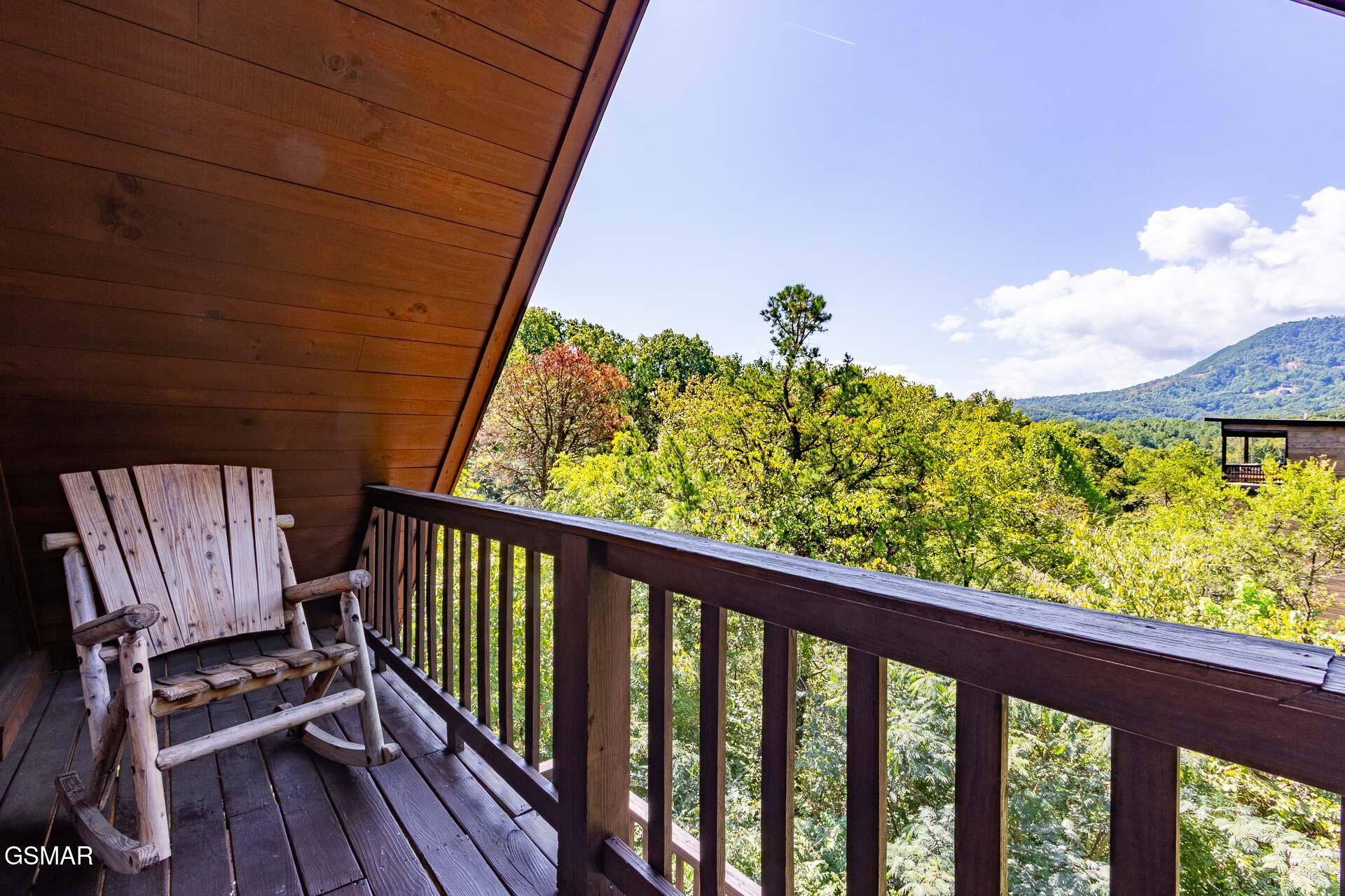 1455 Honey Oaks Way Sevierville TN 37876