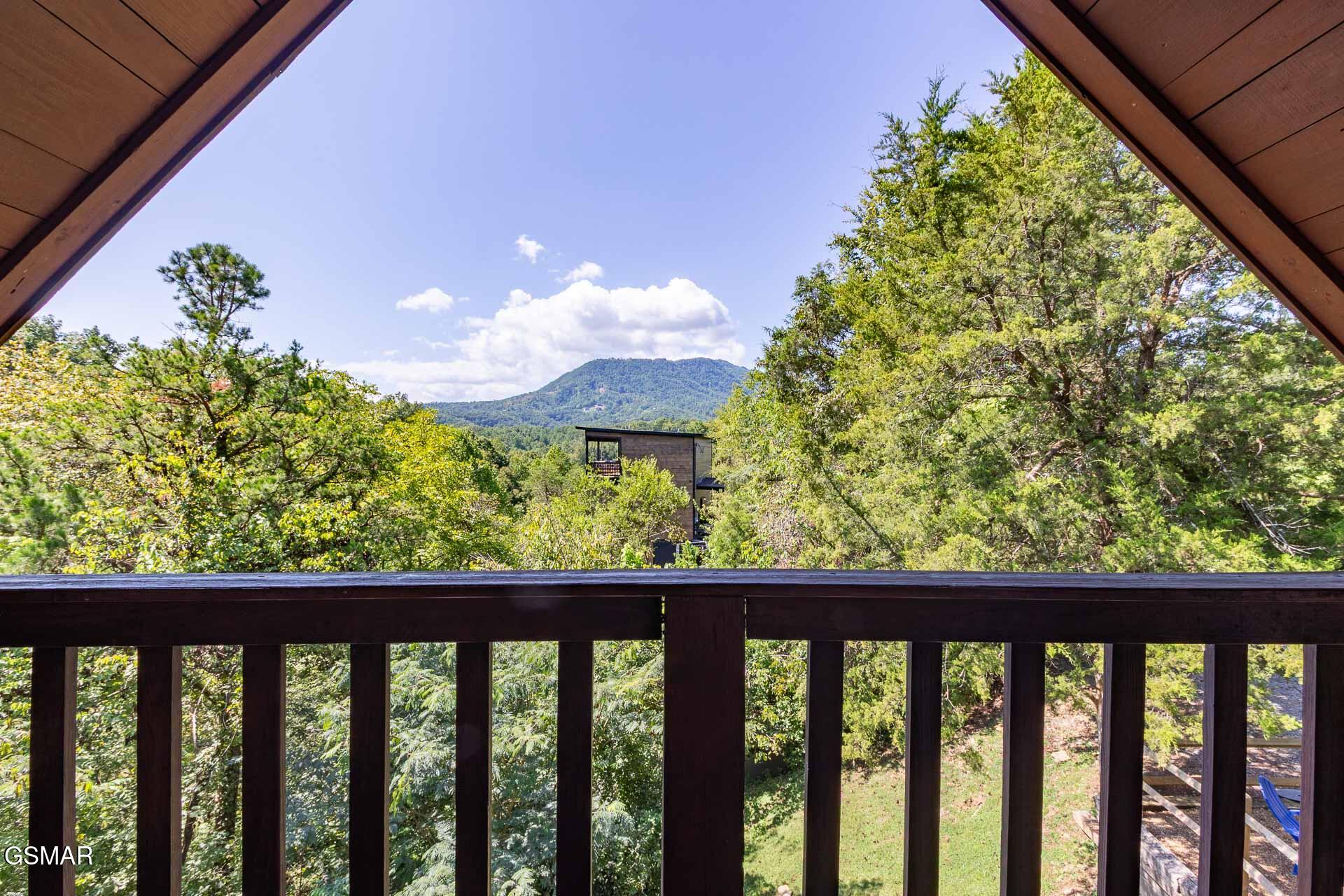 1455 Honey Oaks Way Sevierville TN 37876