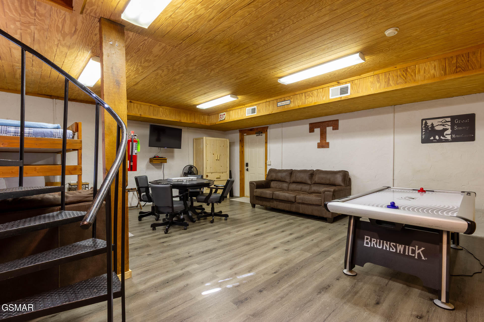 1455 Honey Oaks Way Sevierville TN 37876