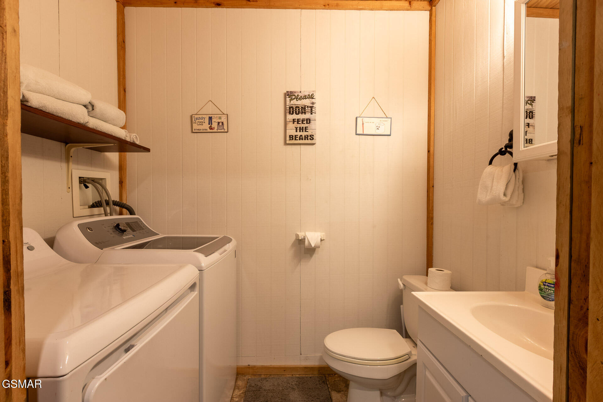 1455 Honey Oaks Way Sevierville TN 37876