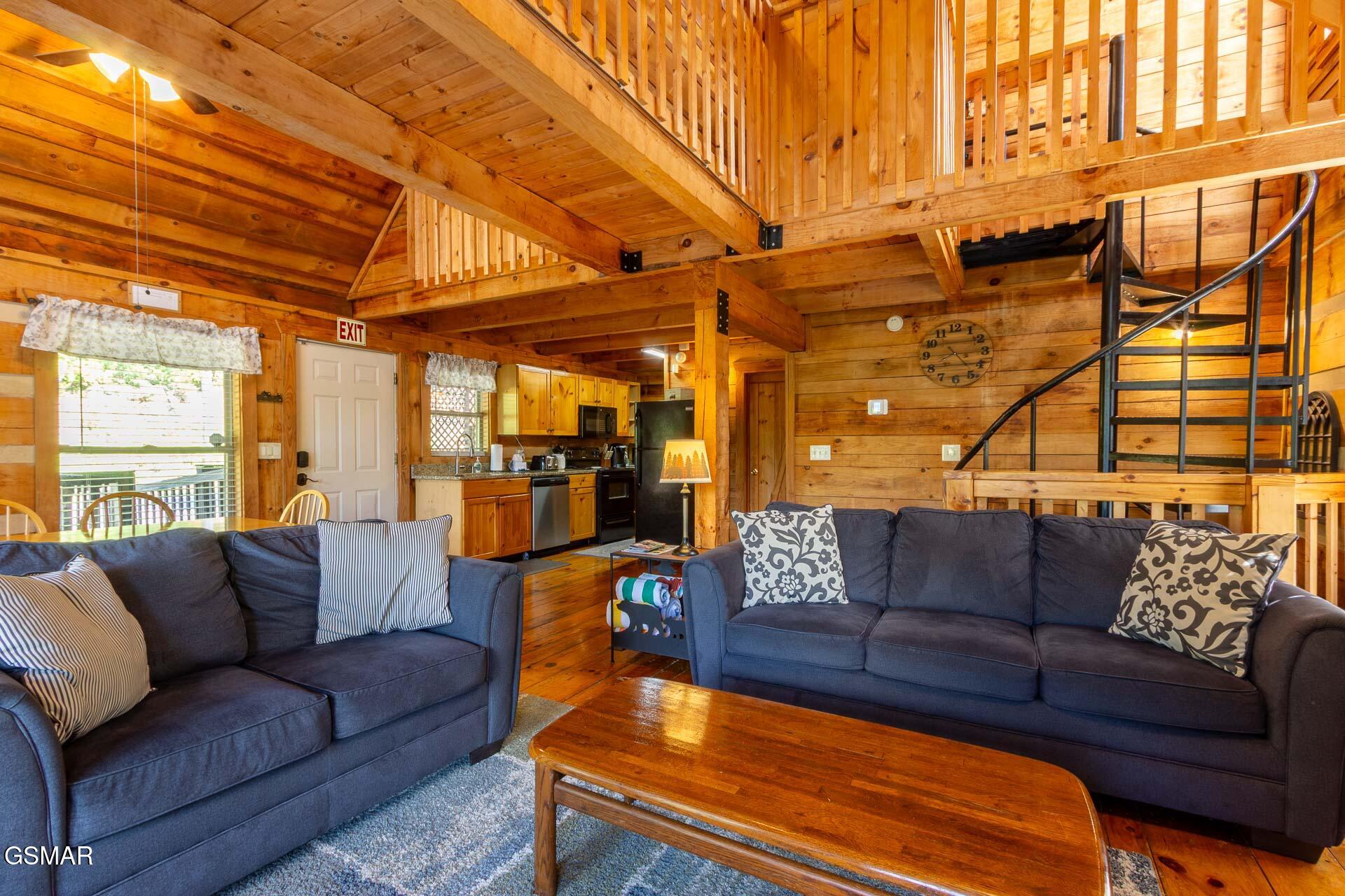 1455 Honey Oaks Way Sevierville TN 37876